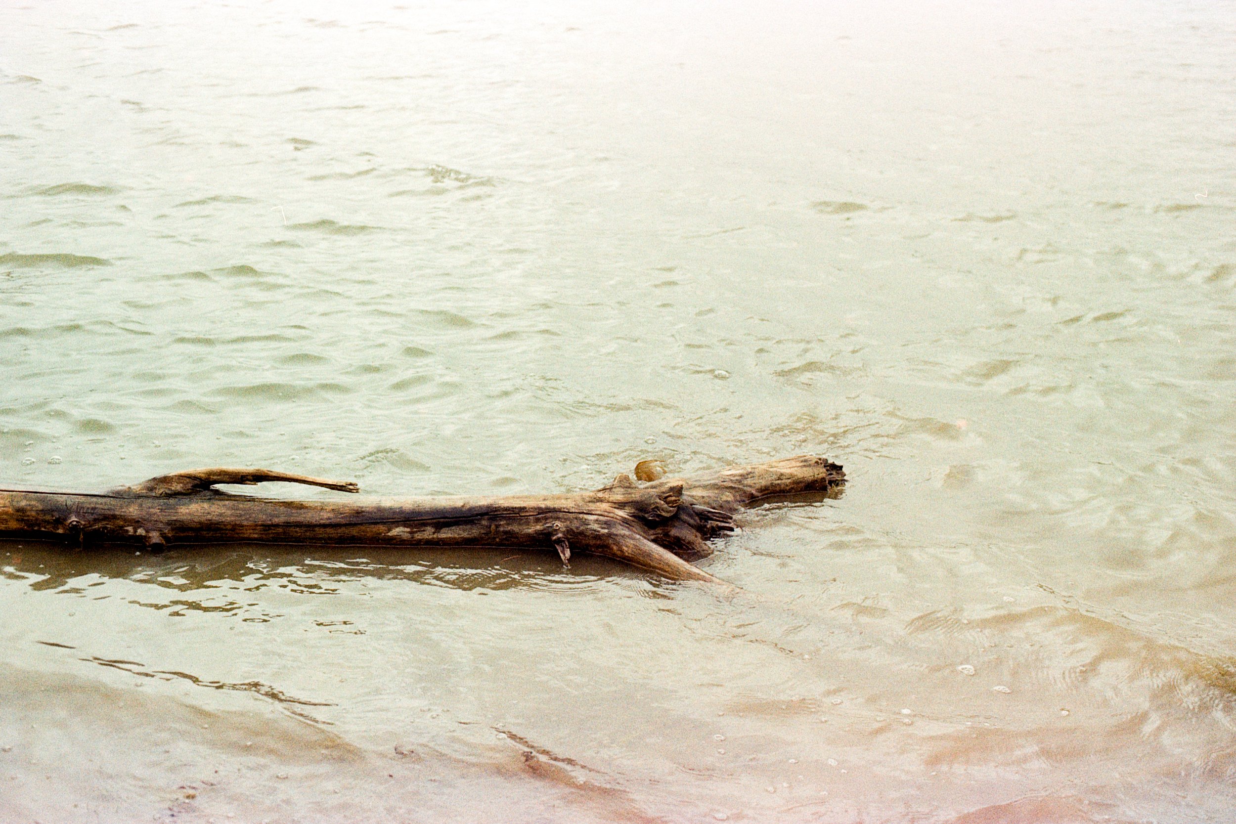 05252025 NIKONFE2 Kodak200@100 exp mckay lake (9 of 22).jpg