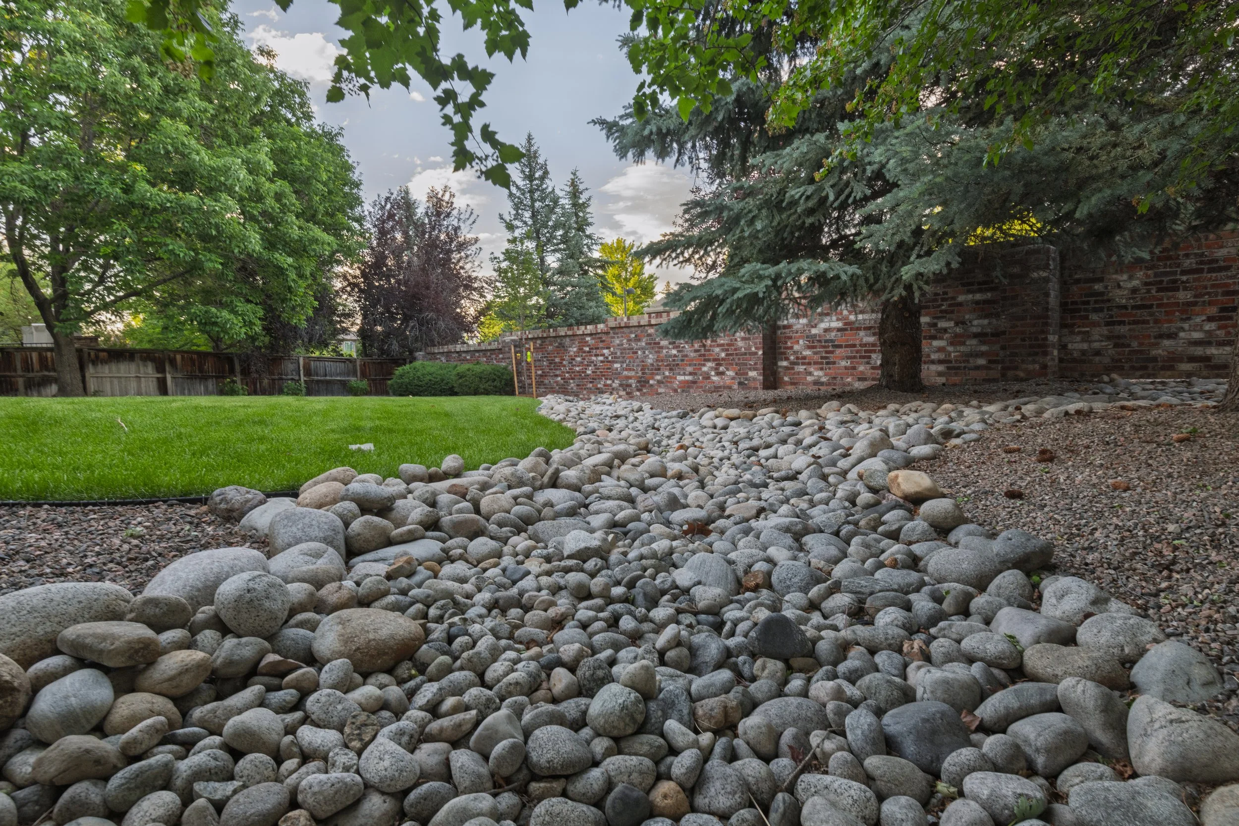 Enviroscapes - Ervin - Lone Tree-115.jpg