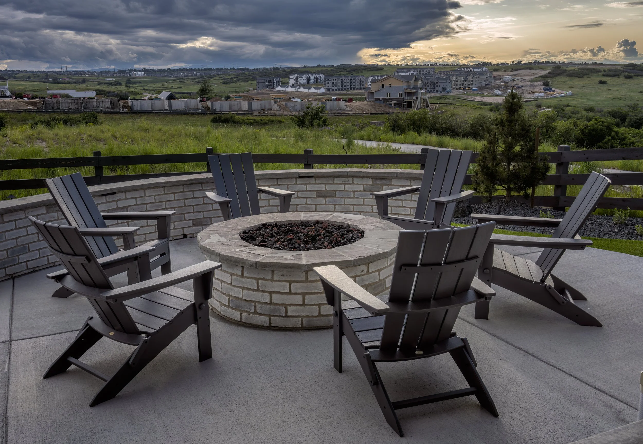 Fire pit 