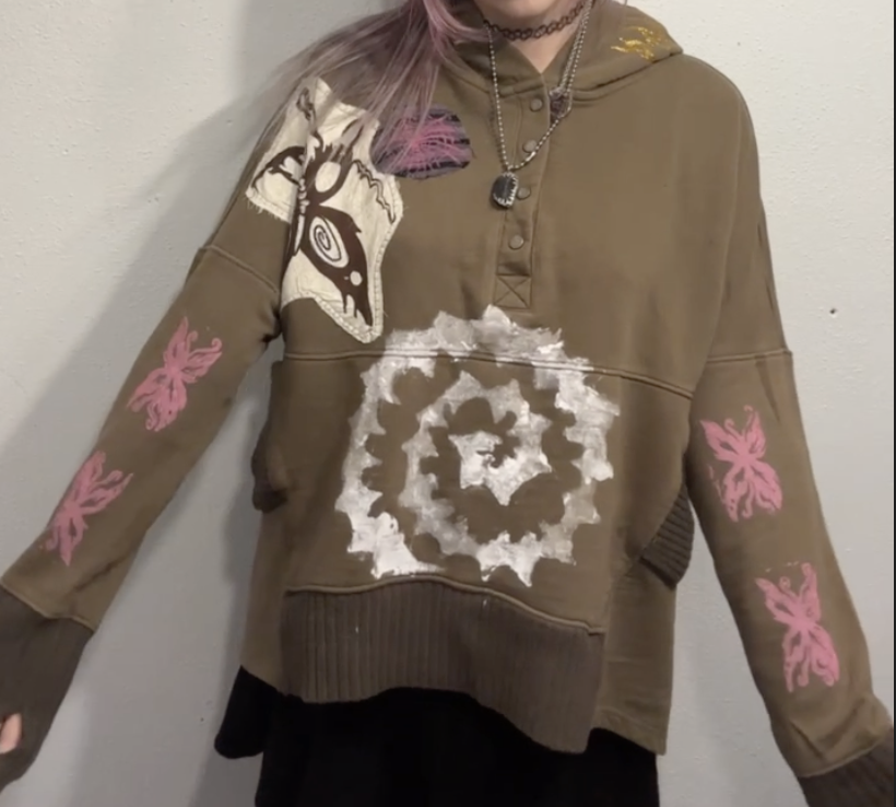 green spiral fairyland button hoodie (sz xlarge)