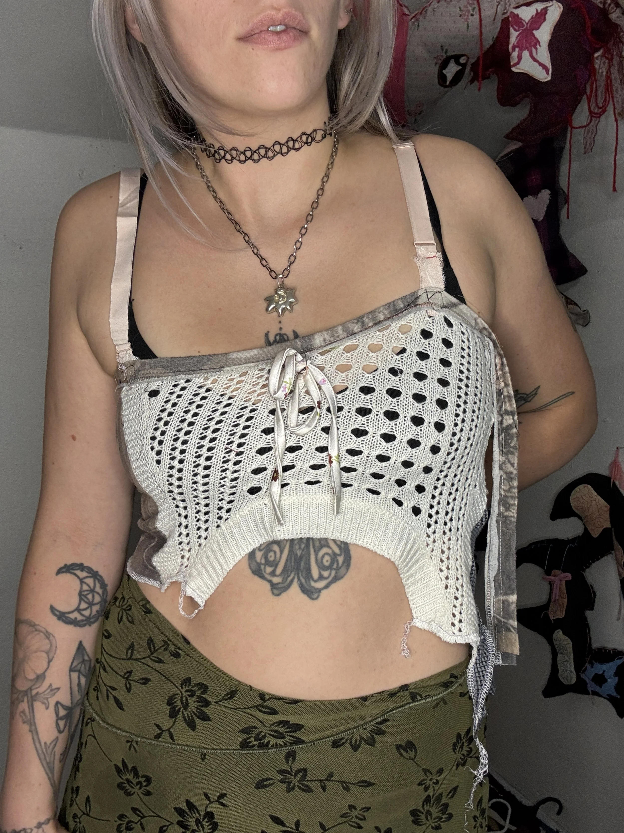 white mesh/camo fairy patchwork crop tank top (sz small)