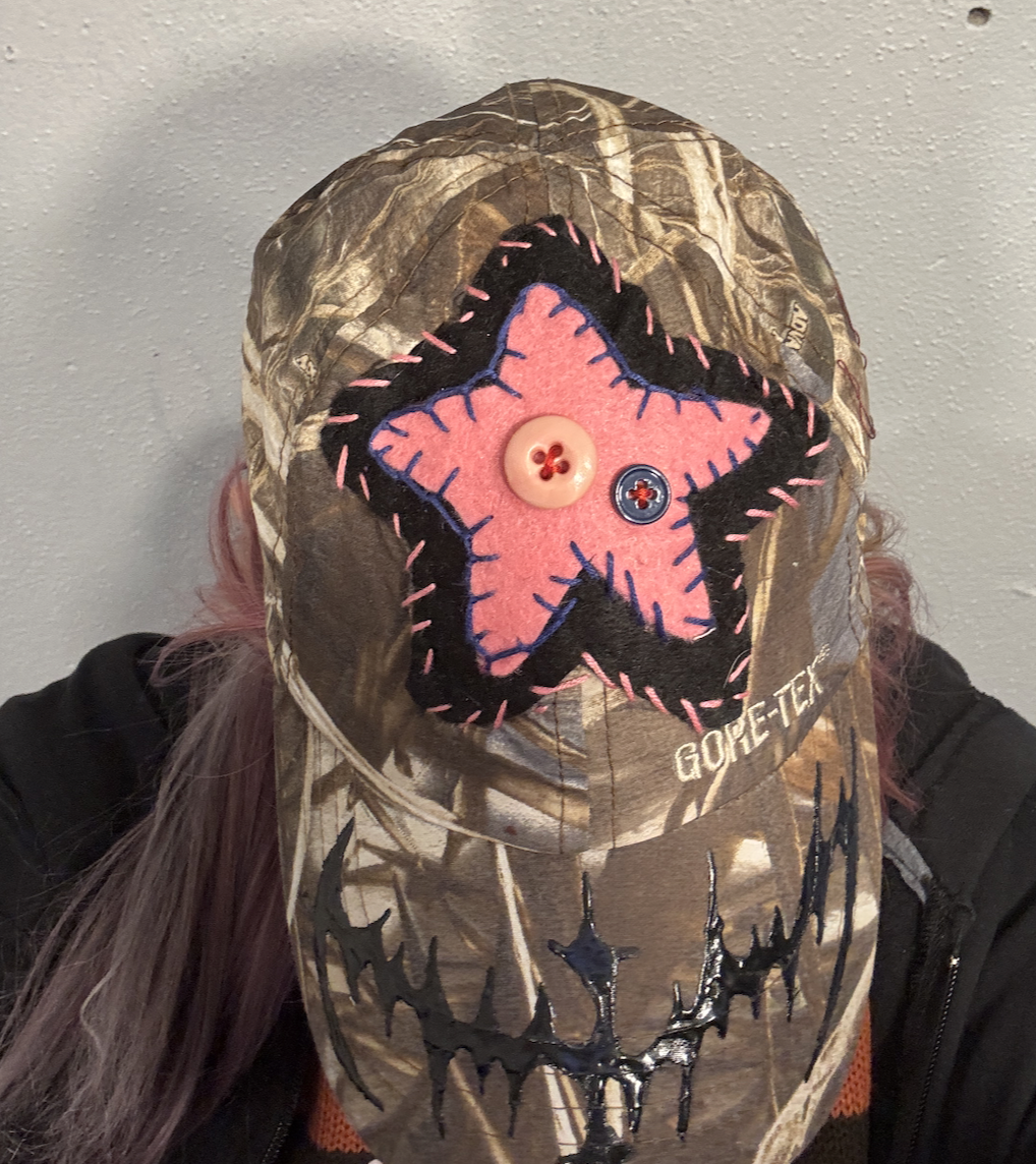 brown/pink camo starrsprite hat