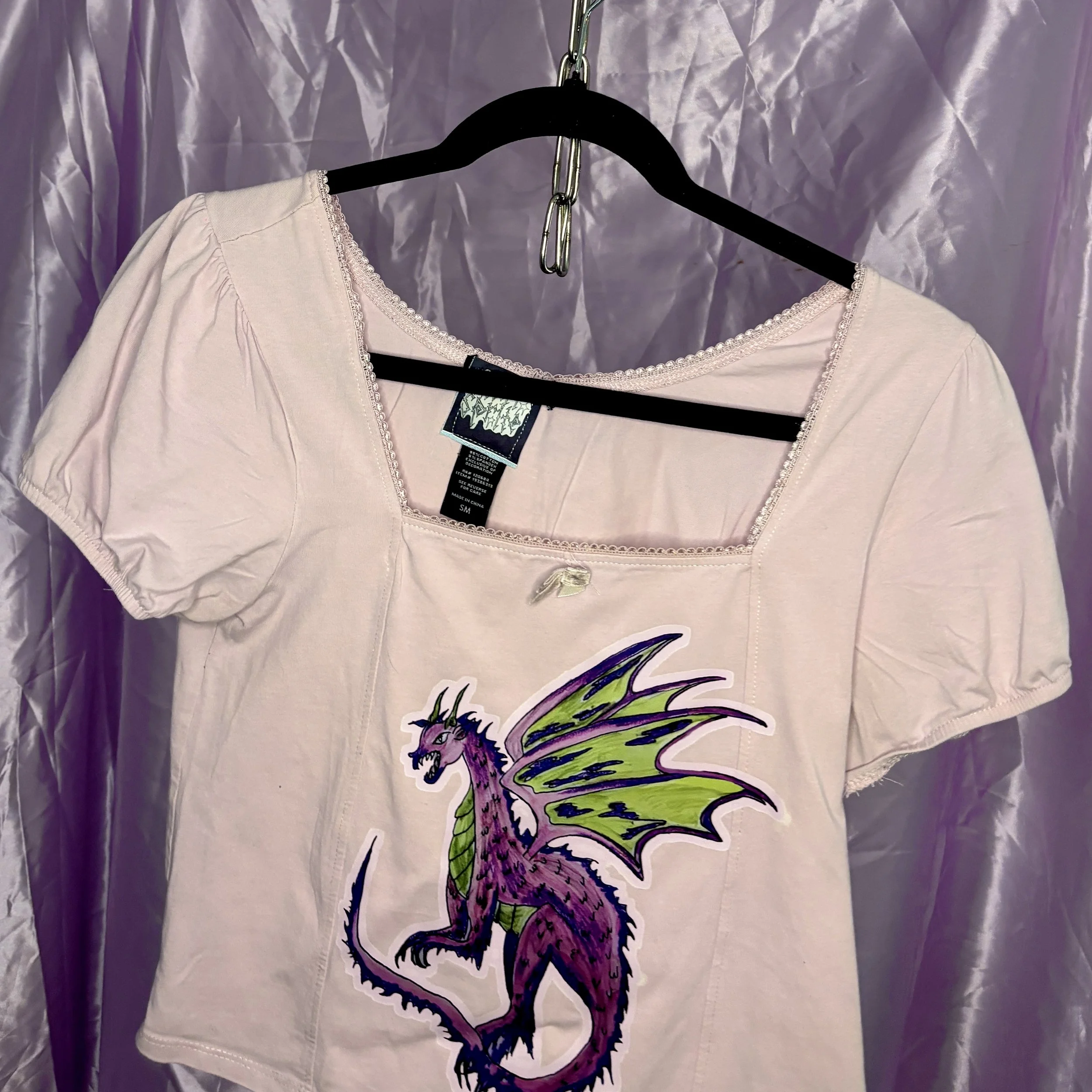 pink dragon crop puff sleeve shirt (sz small)