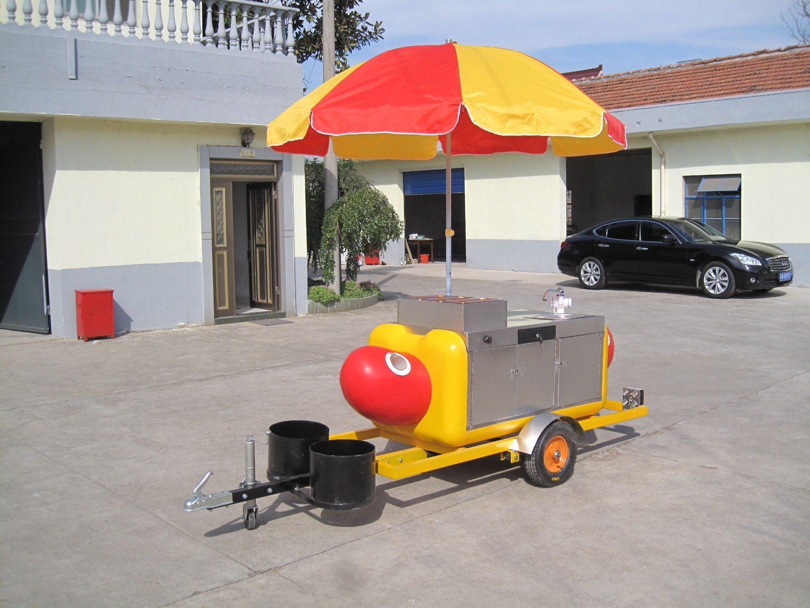 The “Hot Dog” Hot Dog Cart