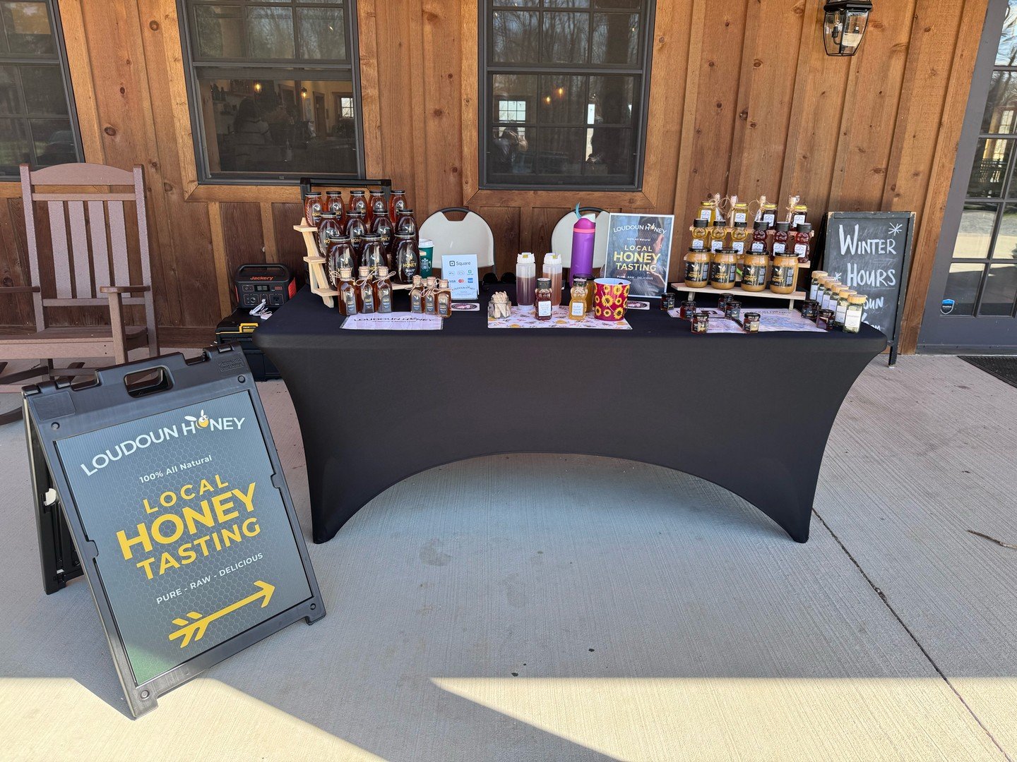 Come out and see us today at the Mt Defiance Cider Barn in Middleburg for their spring festival. Food. Music. Vendors and local honey! 12-5p. #loudouncounty #loudounfarms #beekeeping