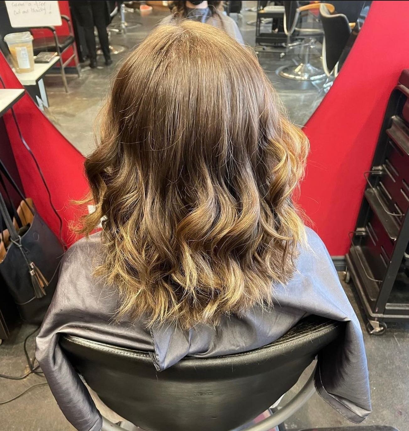 Time to cut off that grown out summer hair! We have appointments available next week for those back to school cuts for everyone! Give us a call at 604-461-5055 to book in! 

cut done by stylist Amy @perfectame.beauty 

#salon #hairsalon #coquitlam #c