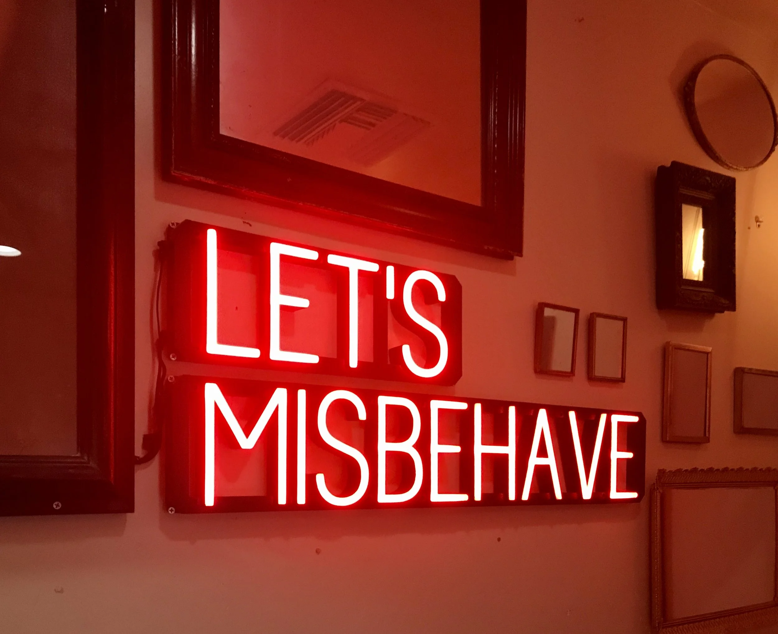 Petit Ermitage: West Hollywood, CA