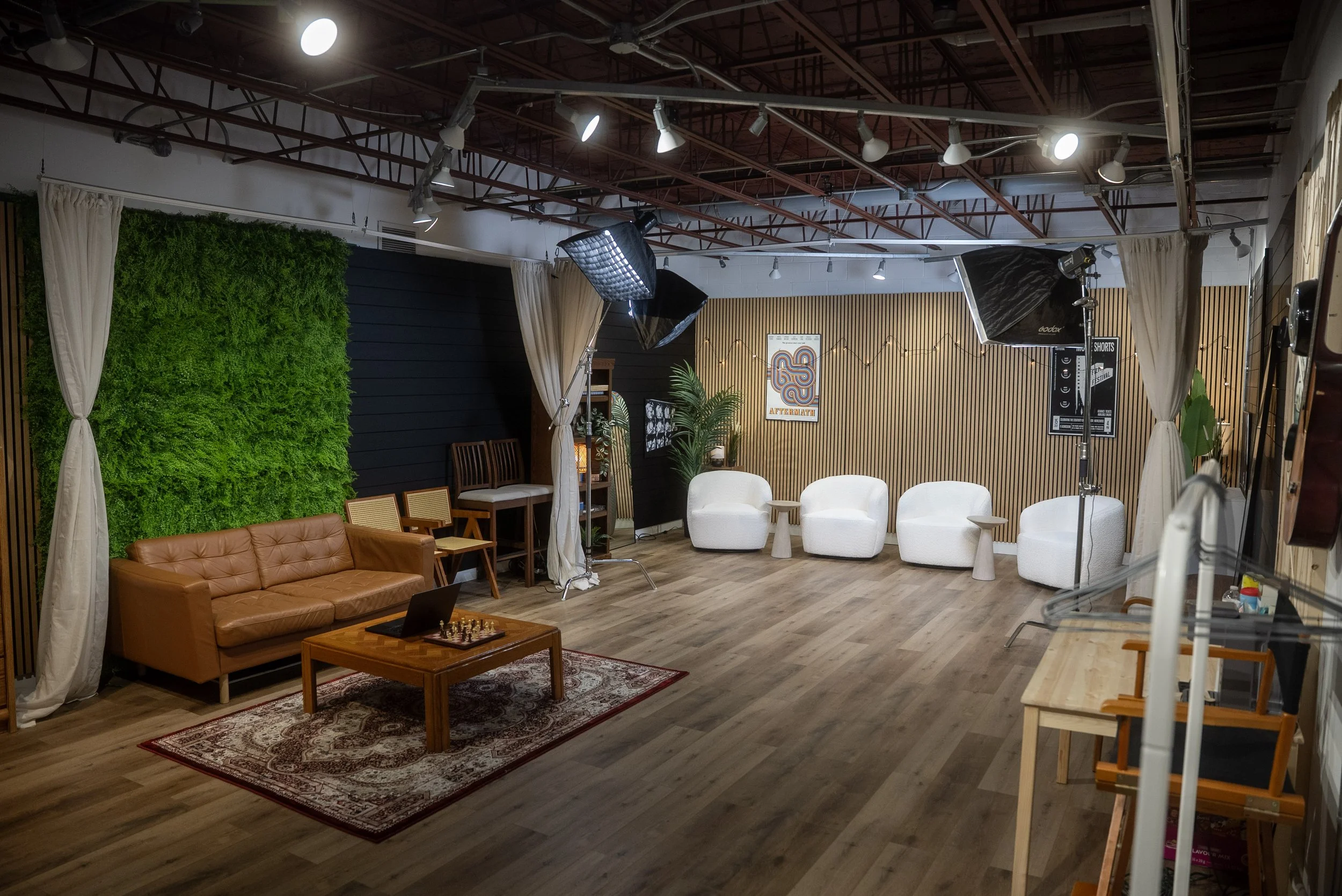 iava productions studio toronto downtown video production best 1.jpg