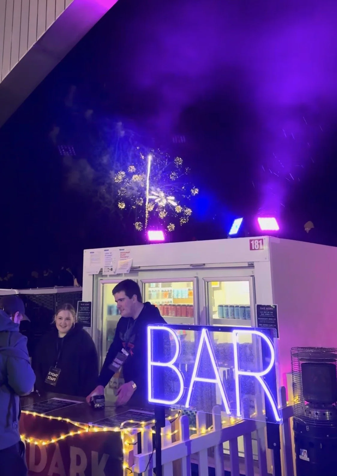 BAR.jpg