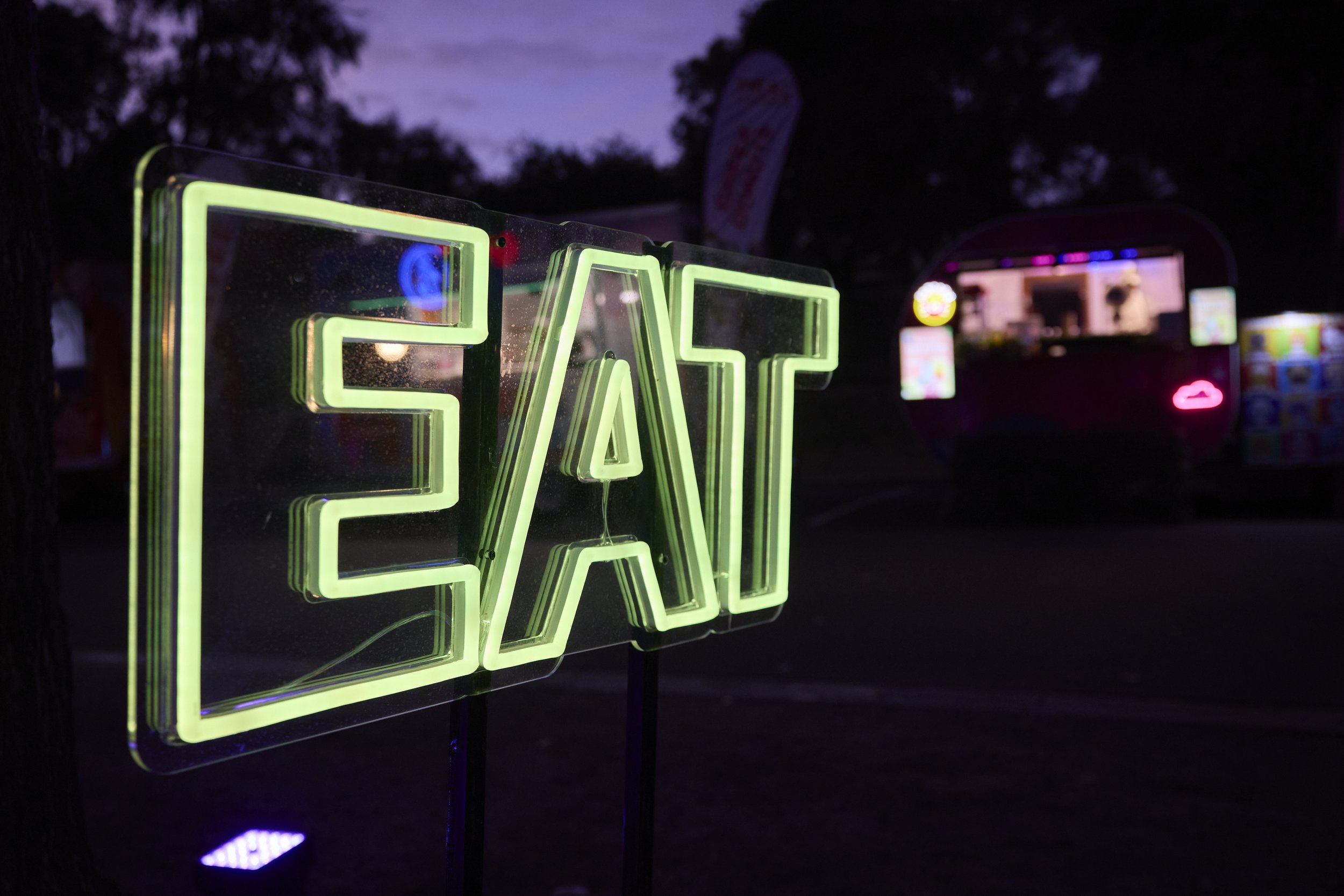 BAR & EAT Signs