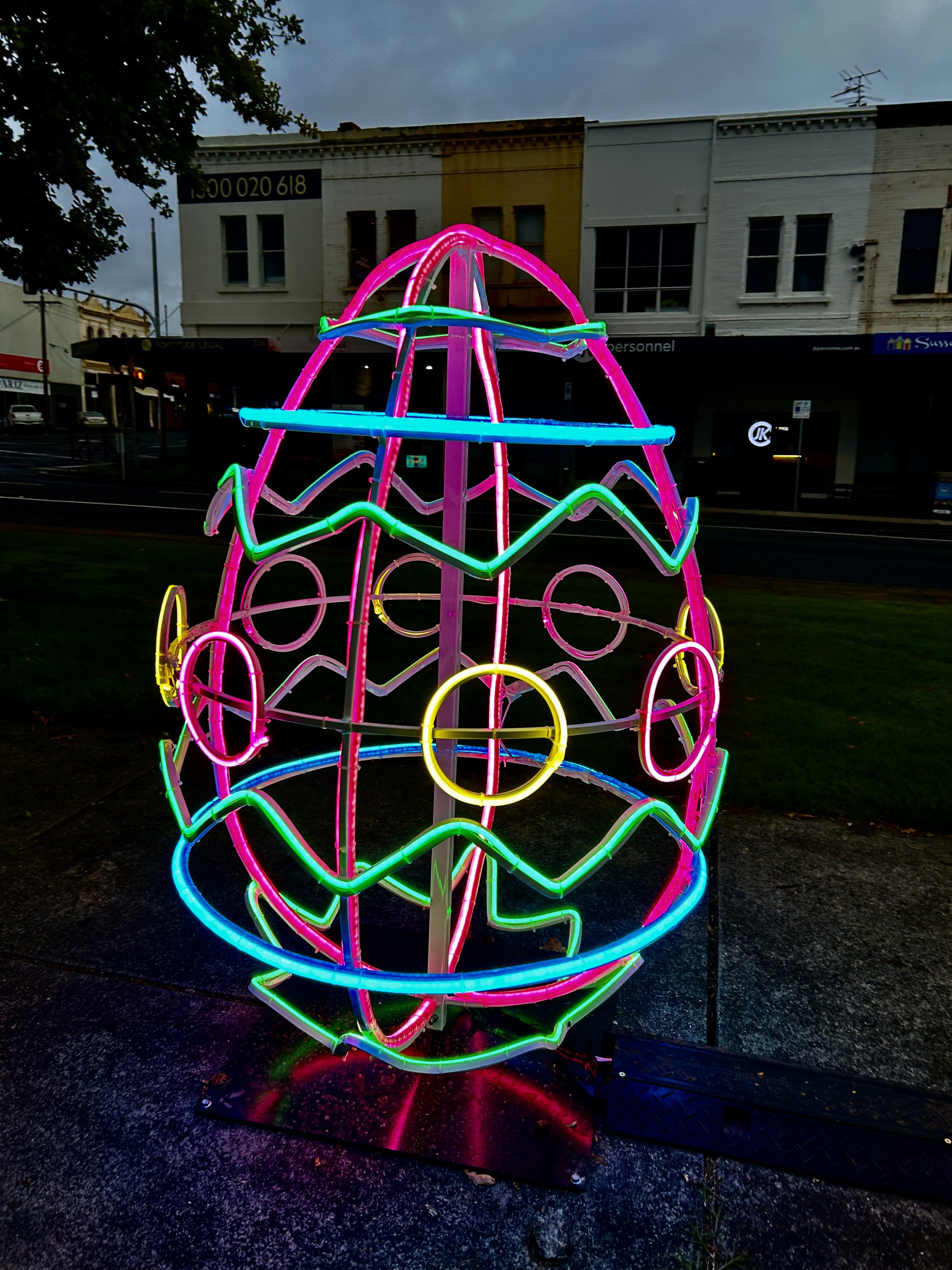 easter egg 3d night.jpg