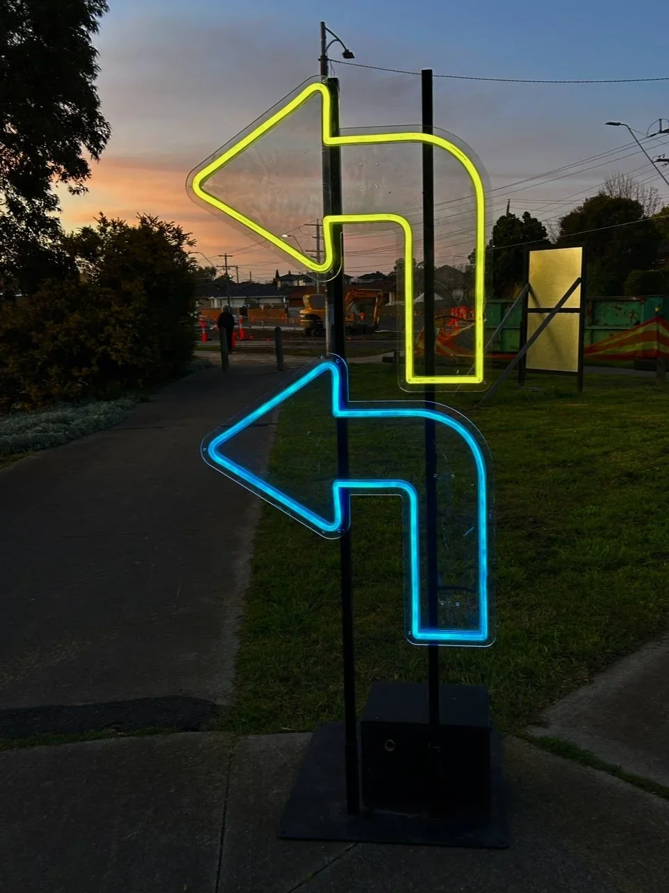 Double Arrows Angled.webp