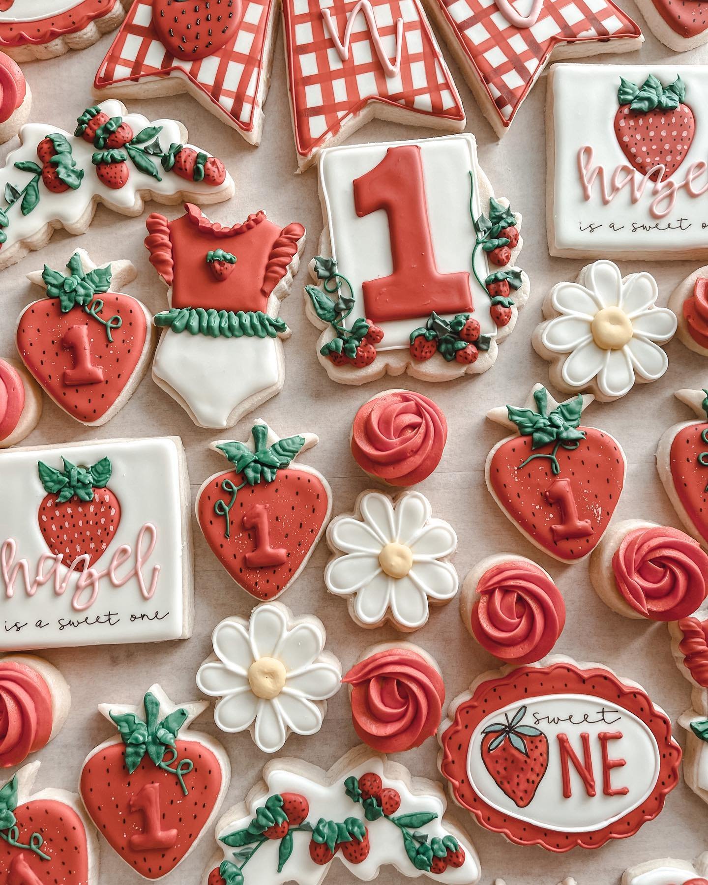 MH-Cookie-Shoppe-First-Birthday-Cookies-Strawberry-Theme-02.jpeg