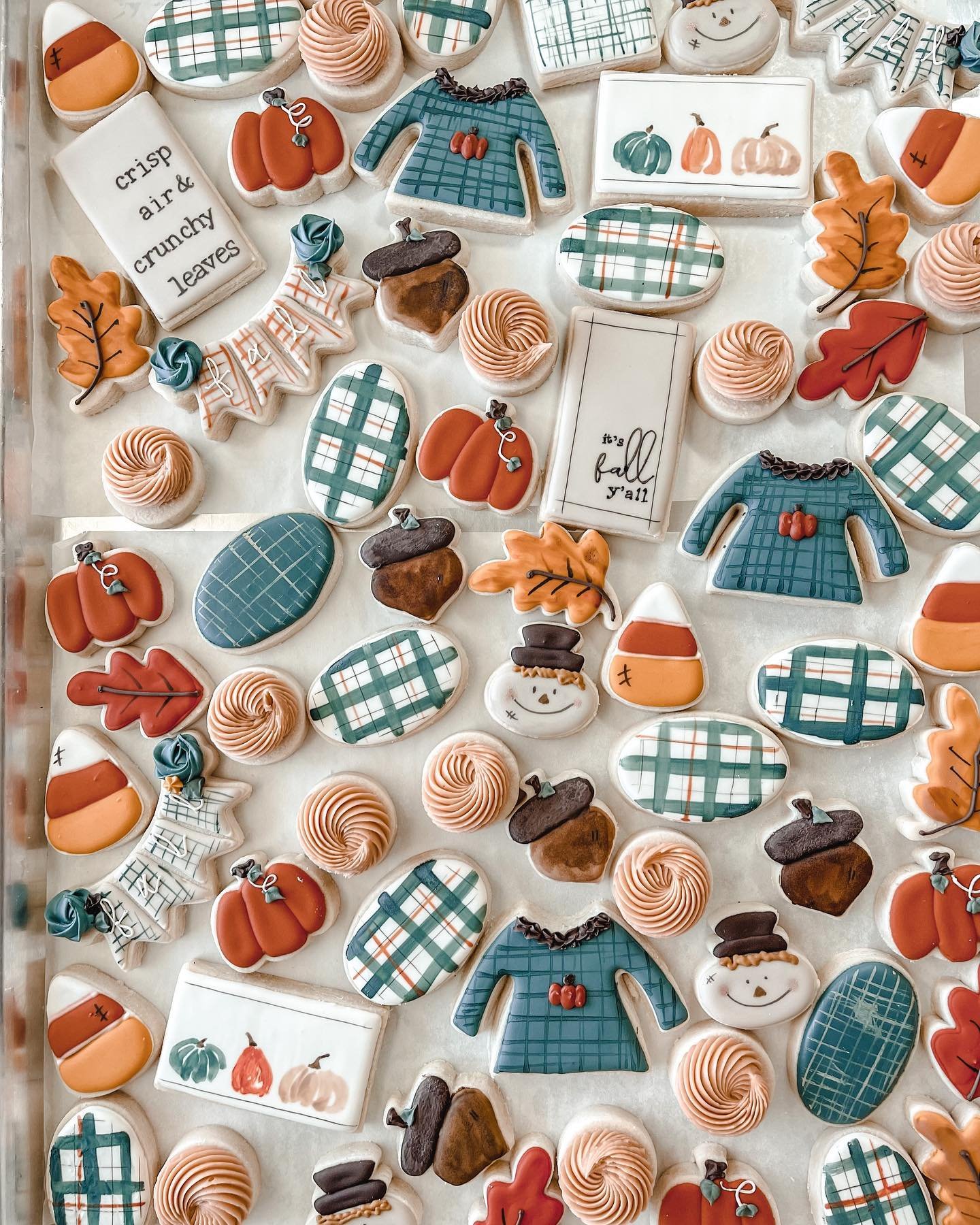 MH-Cookie-Shoppe-Fall-Design-custom-cookies02.jpeg