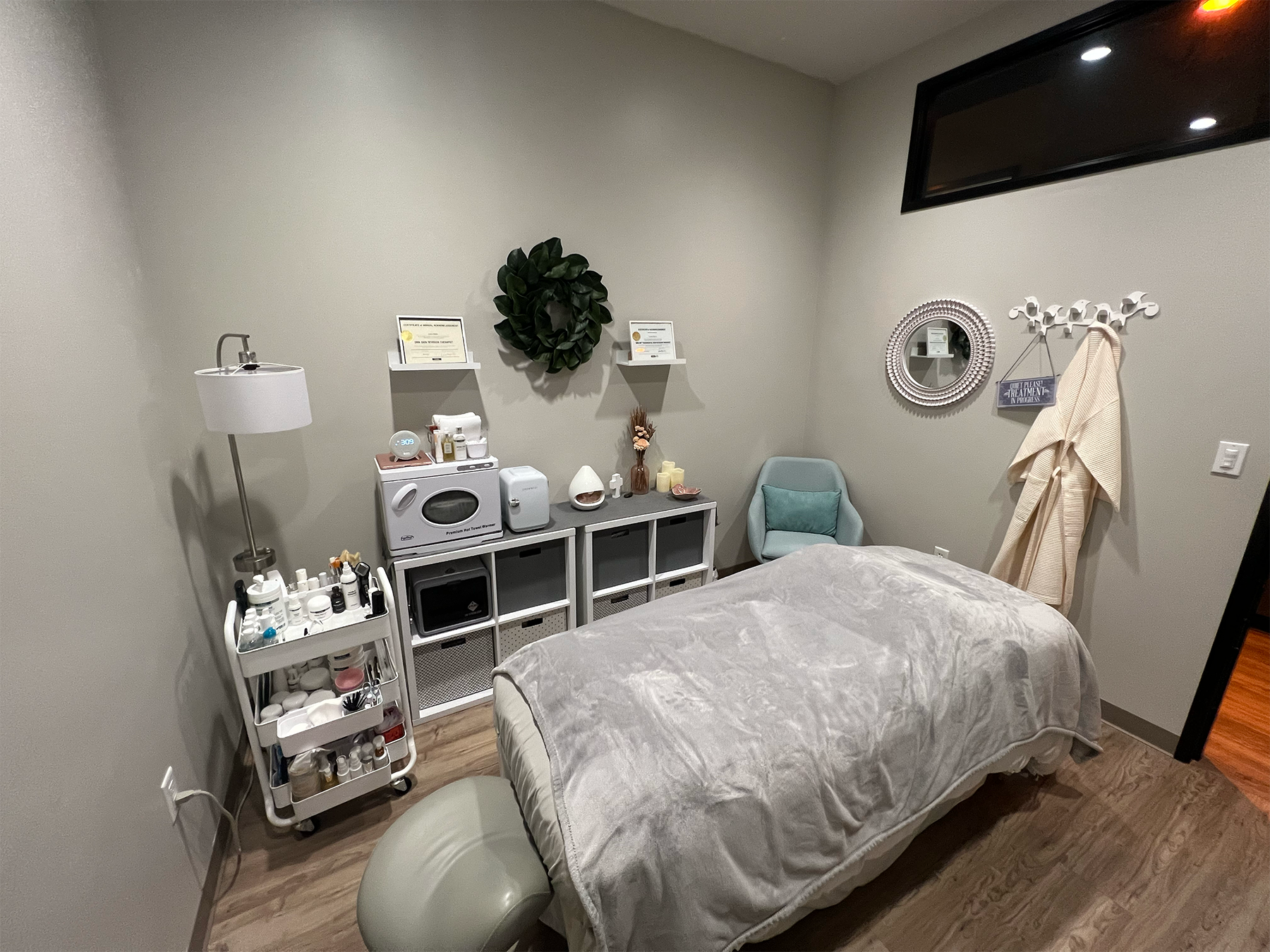 auston-salon-rental.png