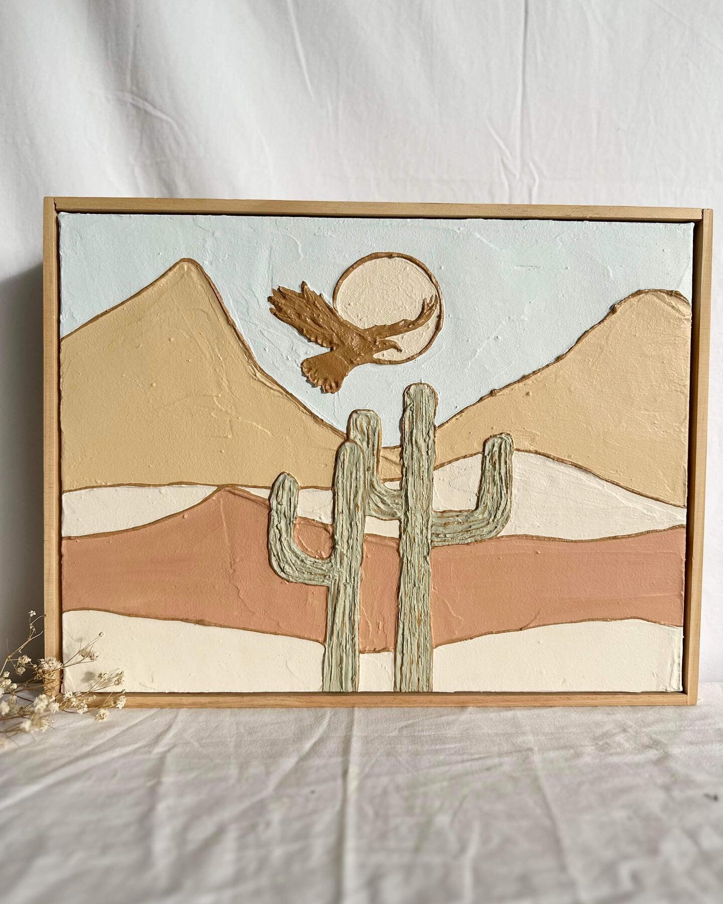 This latest piece I created for a customer&rsquo;s business is giving Coachella vibes, but I&rsquo;m about as far from Coachella as you can imagine.

#artist #art #australianartist #texture #decor #wallart #homestyling #texturedart #texturedartist #w
