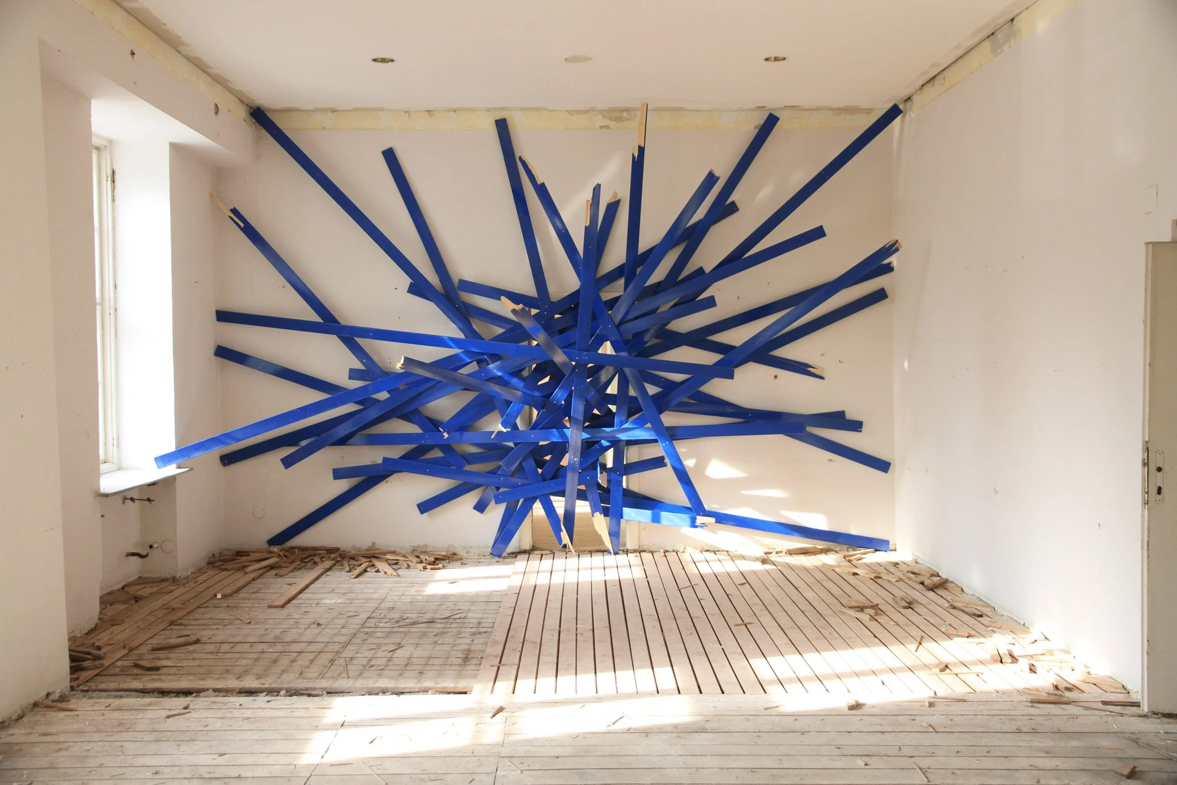 Enter sandman, 2012  
Enamel paint on wood  
Dimensions variable  
,Every time I die’ project, Bad Gleichenberg, A