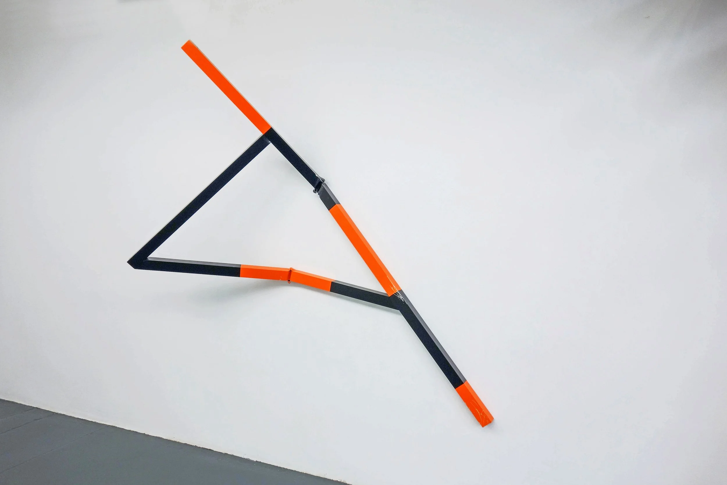 Escape plan, 2018  
Enamel paint on aluminium  
212 x 95 x 5 cm