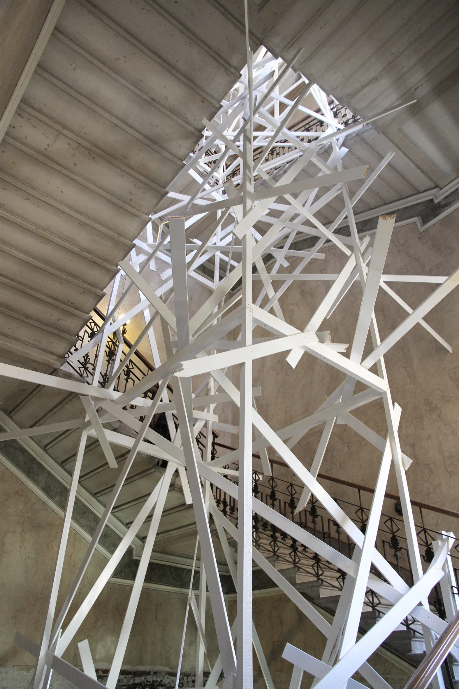 How to disappear completely, 2011  
Enamel paint on wood  
Dimensions variable  
Future Generation Art Prize @ Venice, Palazzo Papadopoli, IT  
Collateral event of the 54th International Exhibition of La Biennale di Venezia