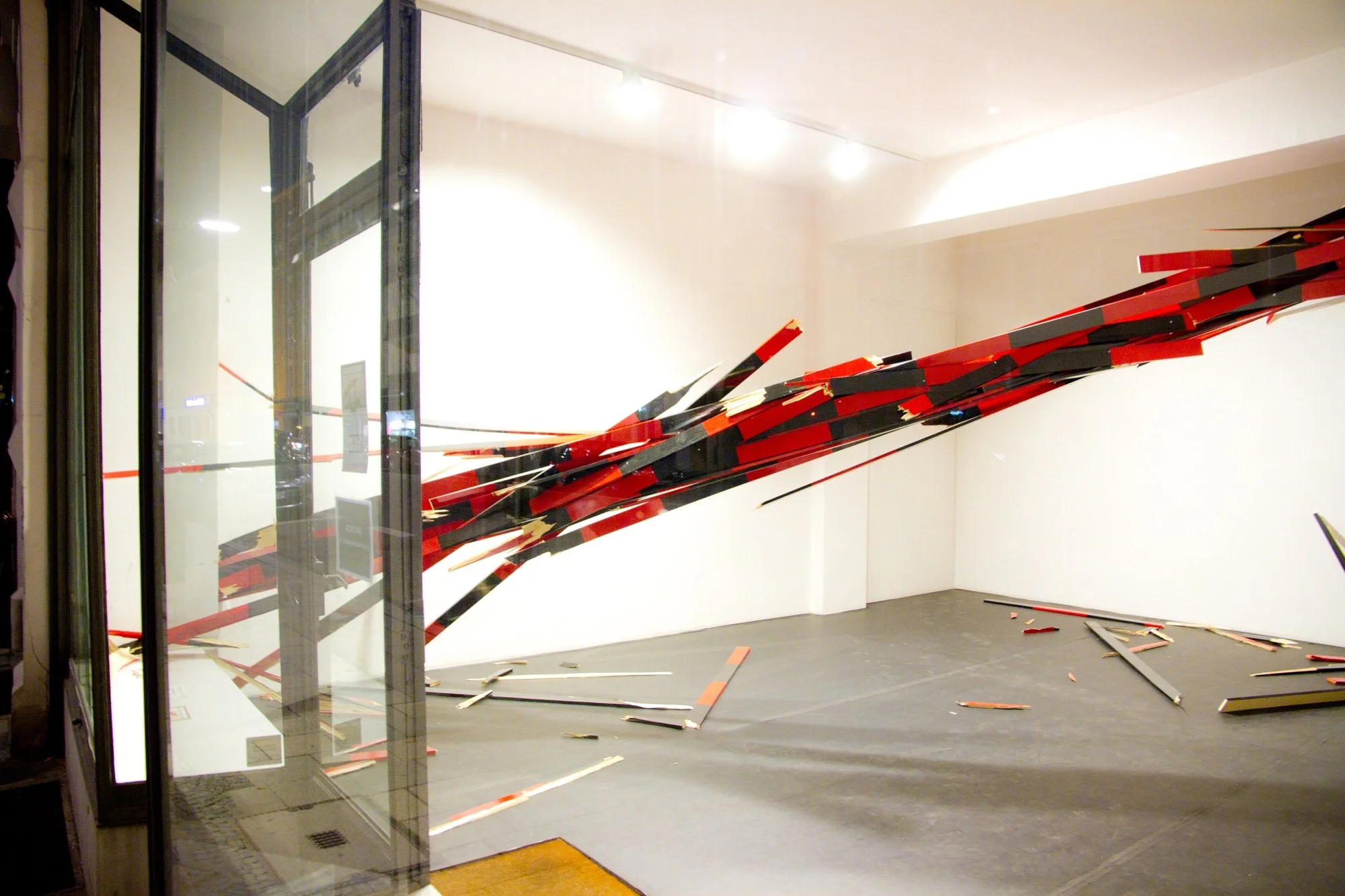 Tightrope, 2013  
Enamel paint on wood  
Dimensions variable  
Galerie Klueser 2, Munich, DE