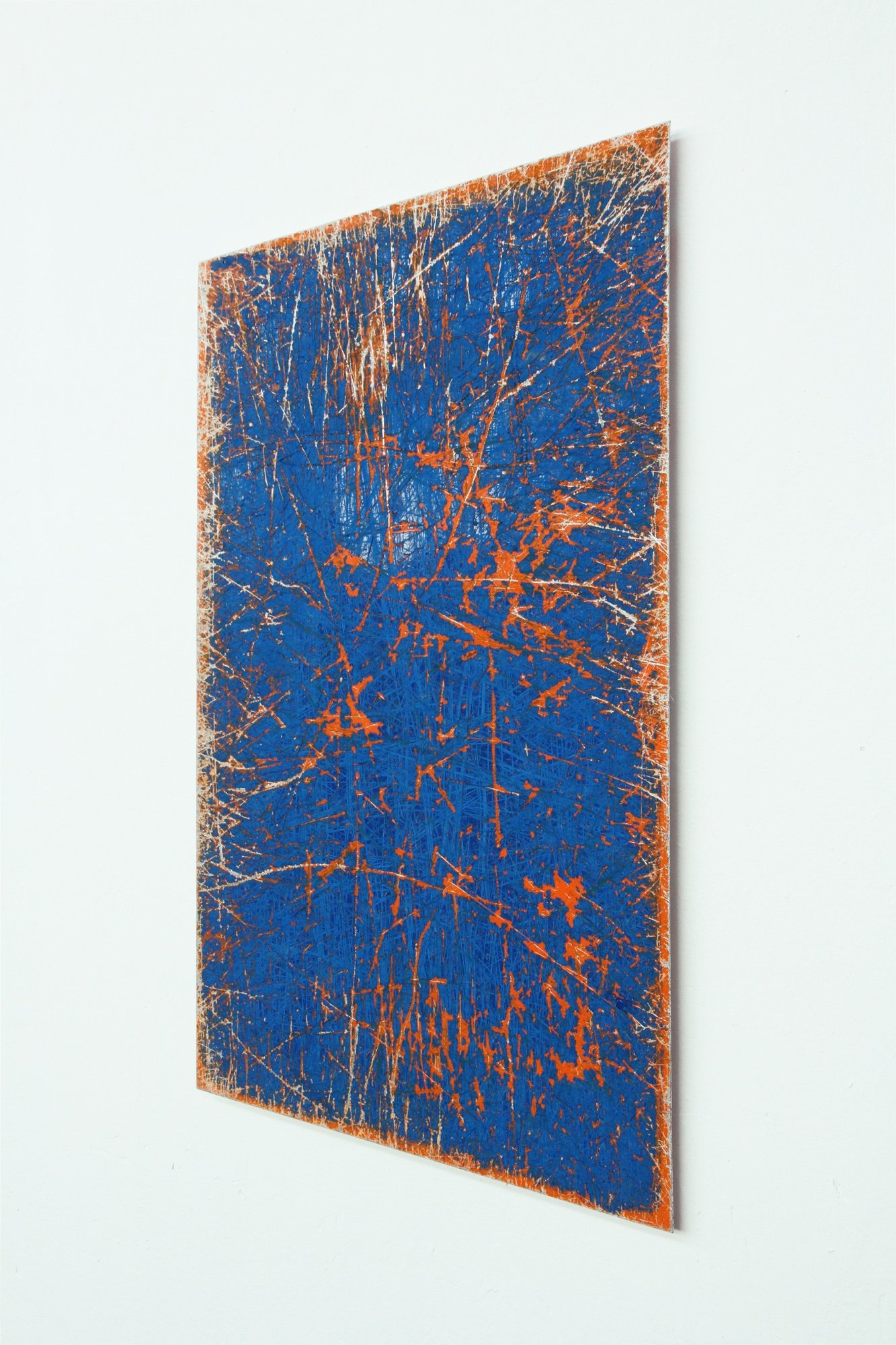 Useless fucking shelter, 2018  
Enamel paint on aluminium  
120 x 80 cm