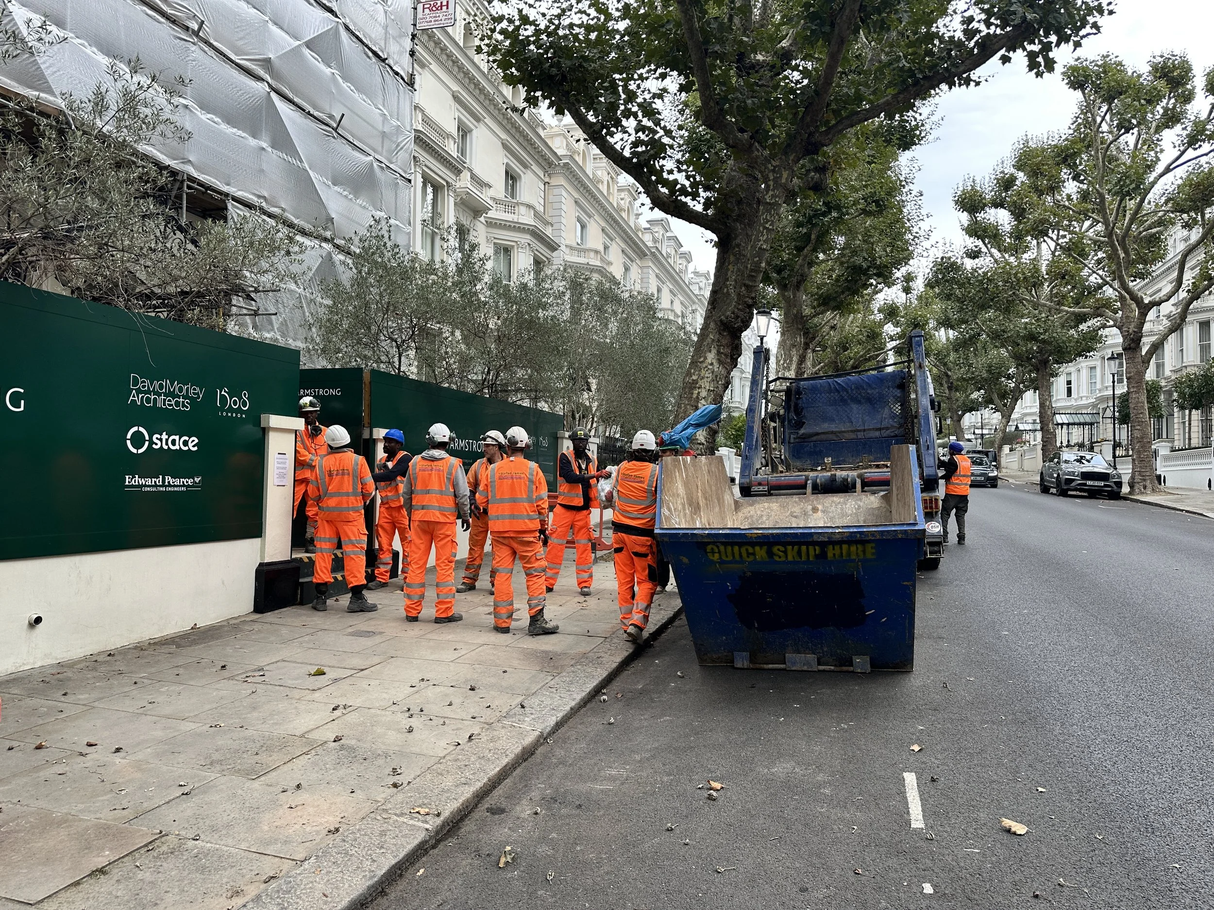 02-site-team-and-logistics.jpg