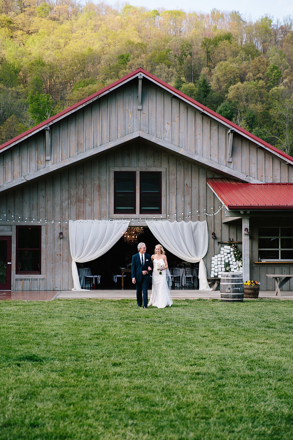 jeremy-russell-asheville-claxton-wedding-1604-14.jpg