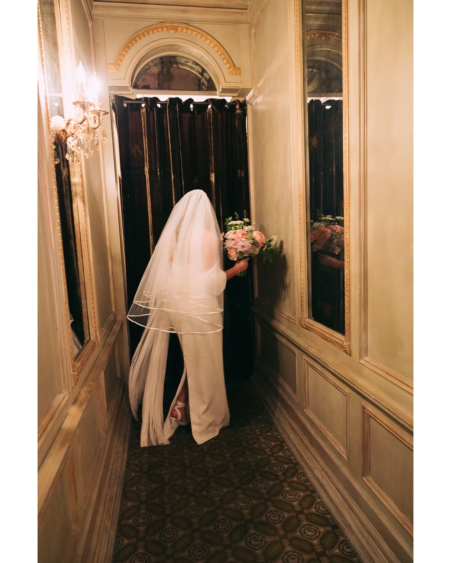 H + M : ✨MOOD✨

Venue: @grandbohemianlodgeasheville 
Planner: @marybellevents 
HMU: @powdermepretty 
Floral: @floraasheville 
Videographer: @briankennedyproductions 
DJ: @splitsecondsound 
Officiant: @love.and.wisdom.officiants 

#ashevillewedding #d