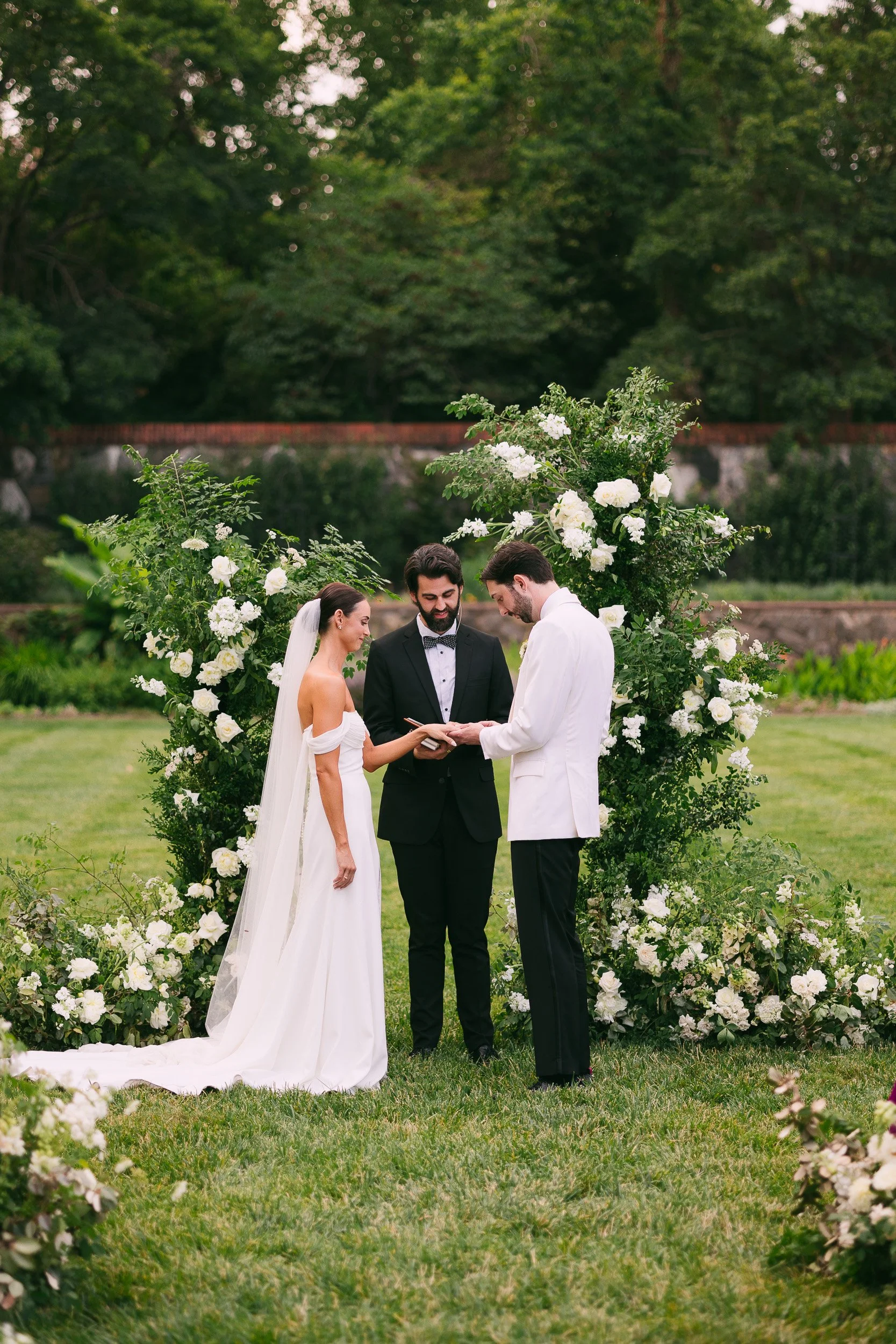 JeremyRussell-Biltmore-Wedding-Asheville-240615-057.jpg