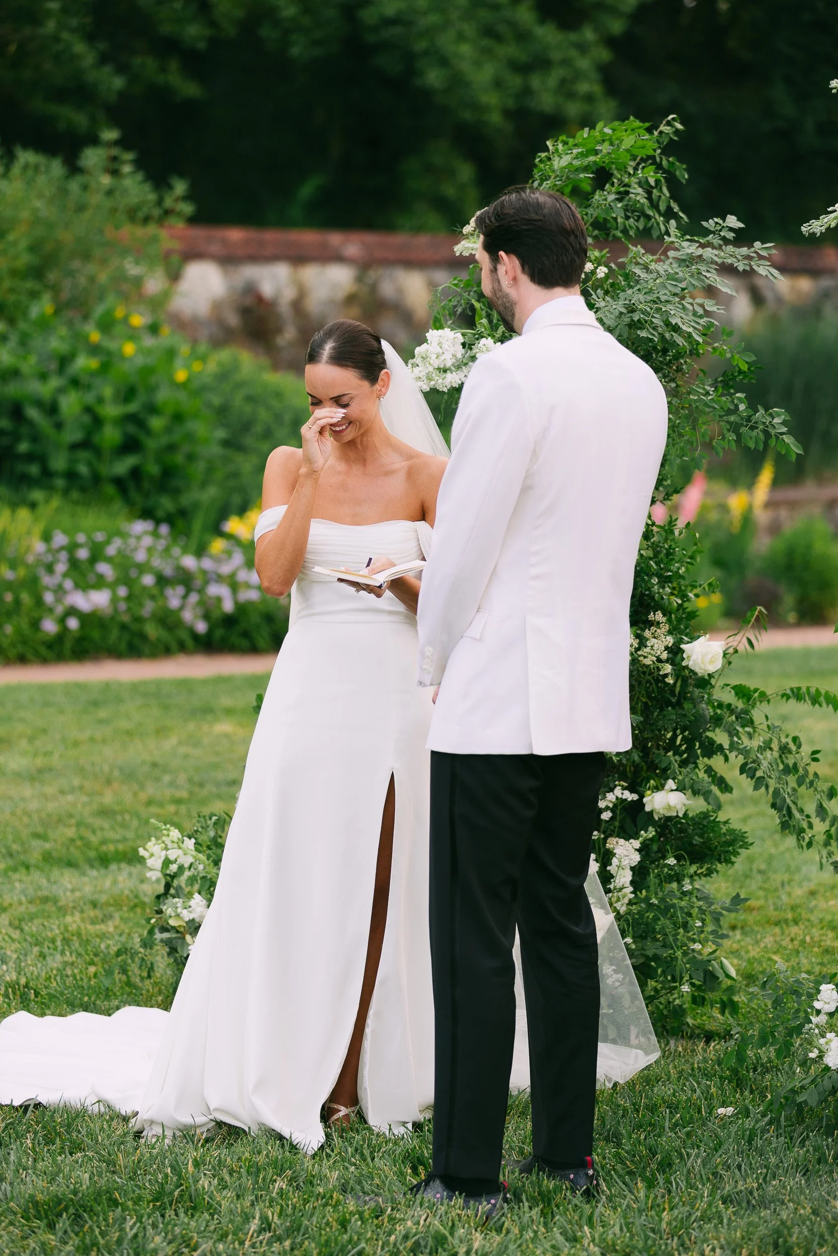 JeremyRussell-Biltmore-Wedding-Asheville-240615-052.jpg