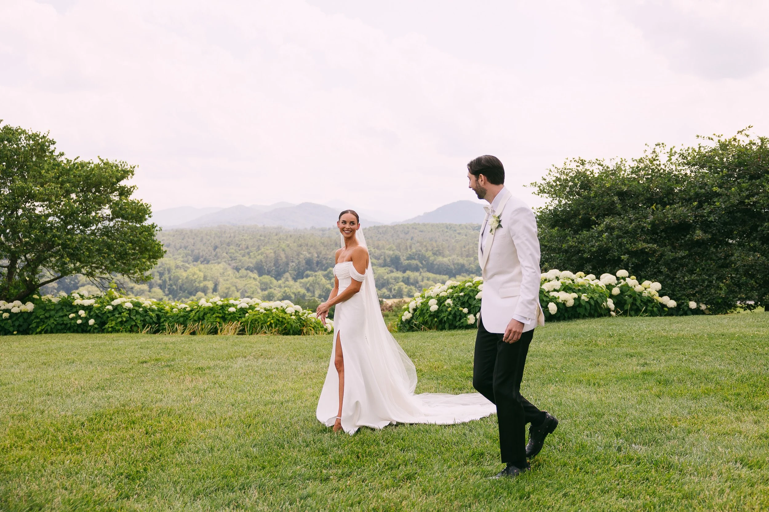 JeremyRussell-Biltmore-Wedding-Asheville-240615-007.jpg