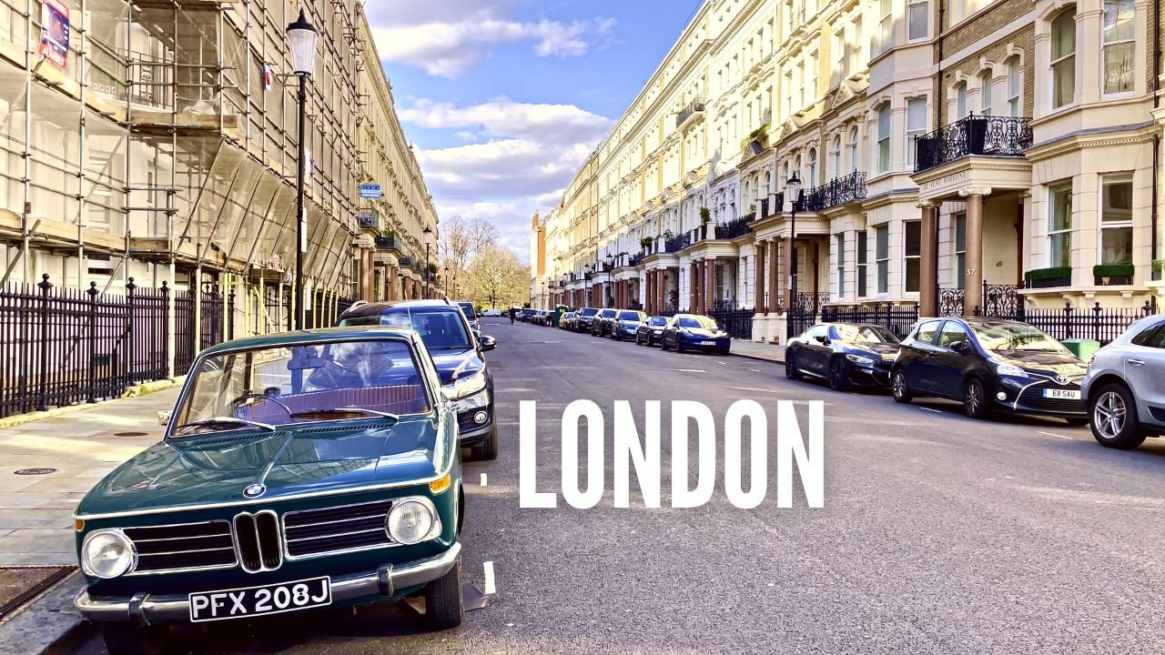Walking in the Footsteps of London's Elite: A Tour of Kensington and South Kensington