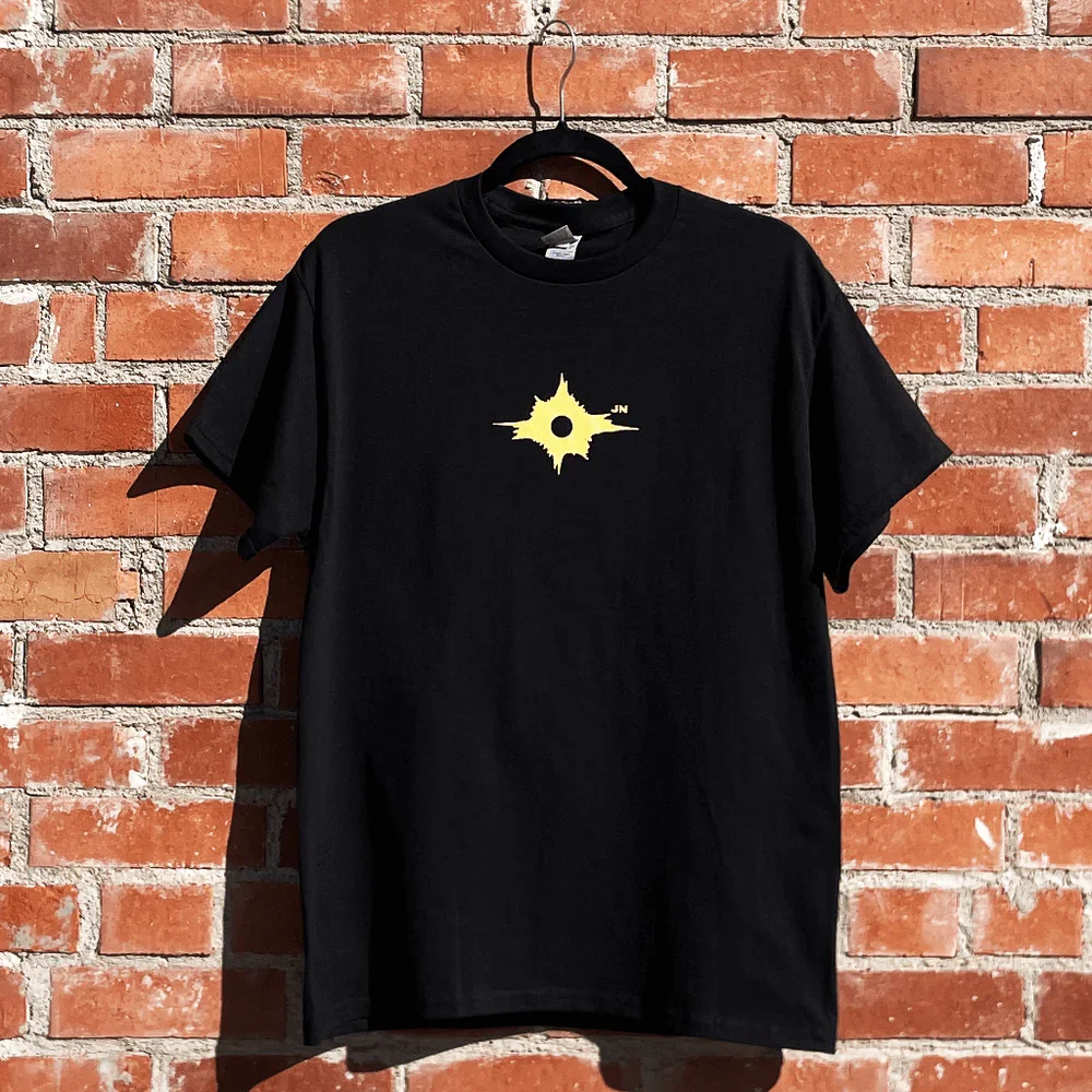 JNSunburstTeeLifestyle1.webp