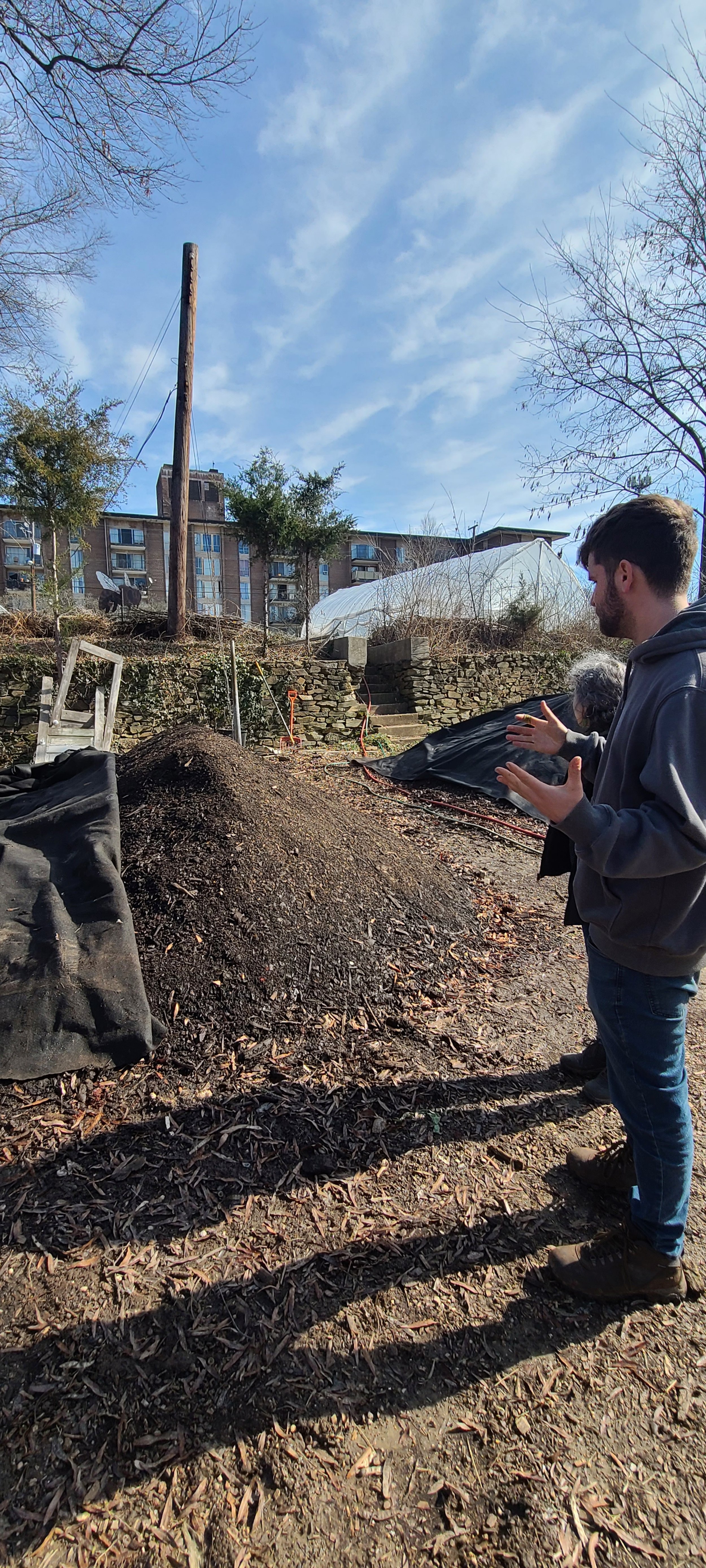 a year into implementation, keeping food and organics out of landfills is picking up speed in california