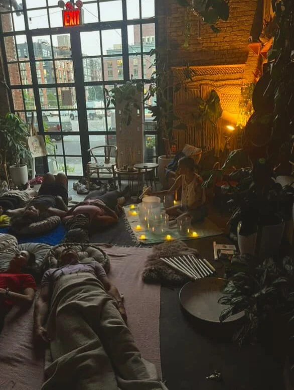 ✨Illuminate Your Inner Peace: Breath &amp; Sound Journey✨

Join me at the Brooklyn Apothecary on Monday November 17th. Leading into the holiday season feelings like overwhelm, disappointment,sadness and anger may be present. These emotions can leave 