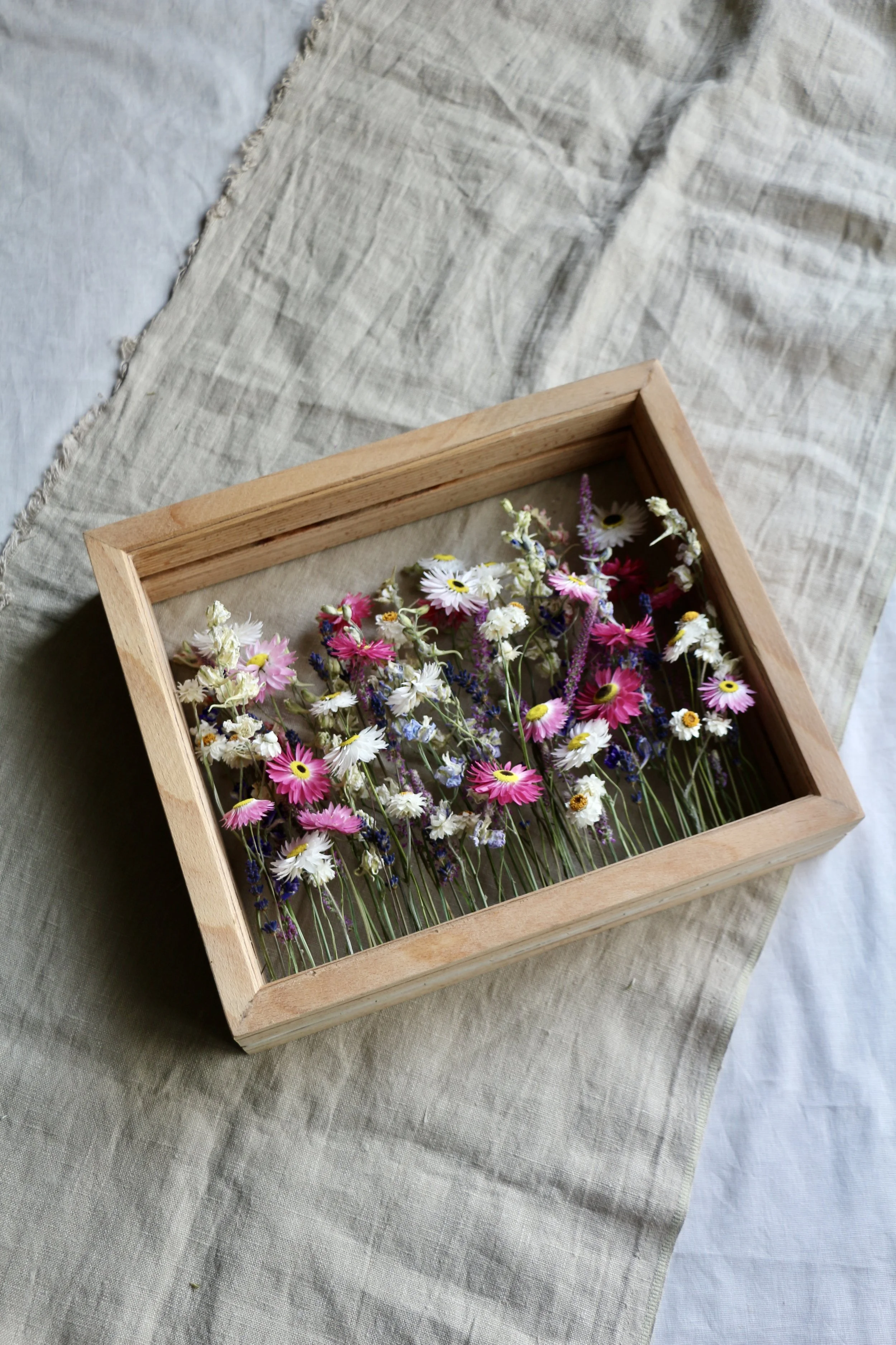 dried flower frame