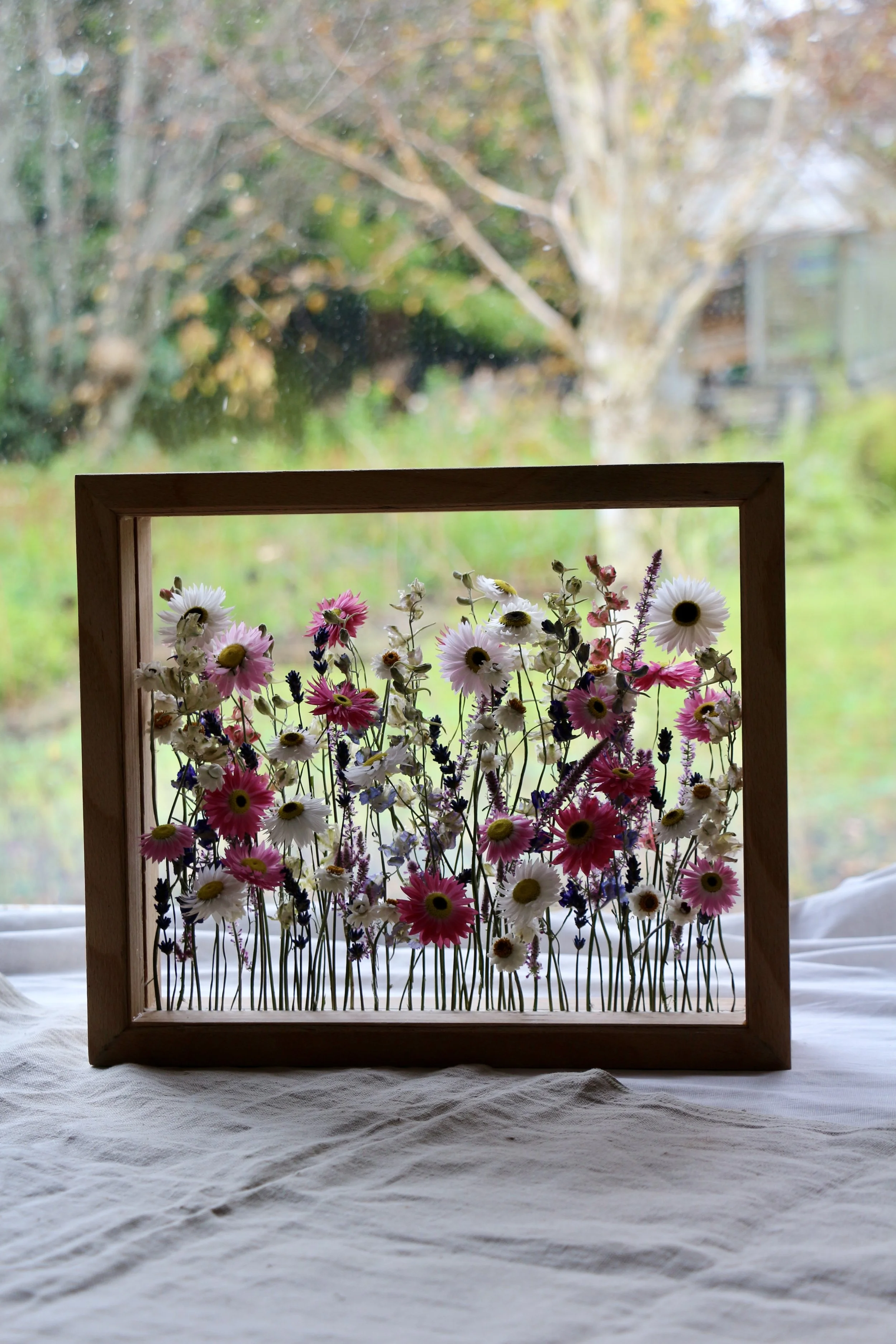 dried flower frame