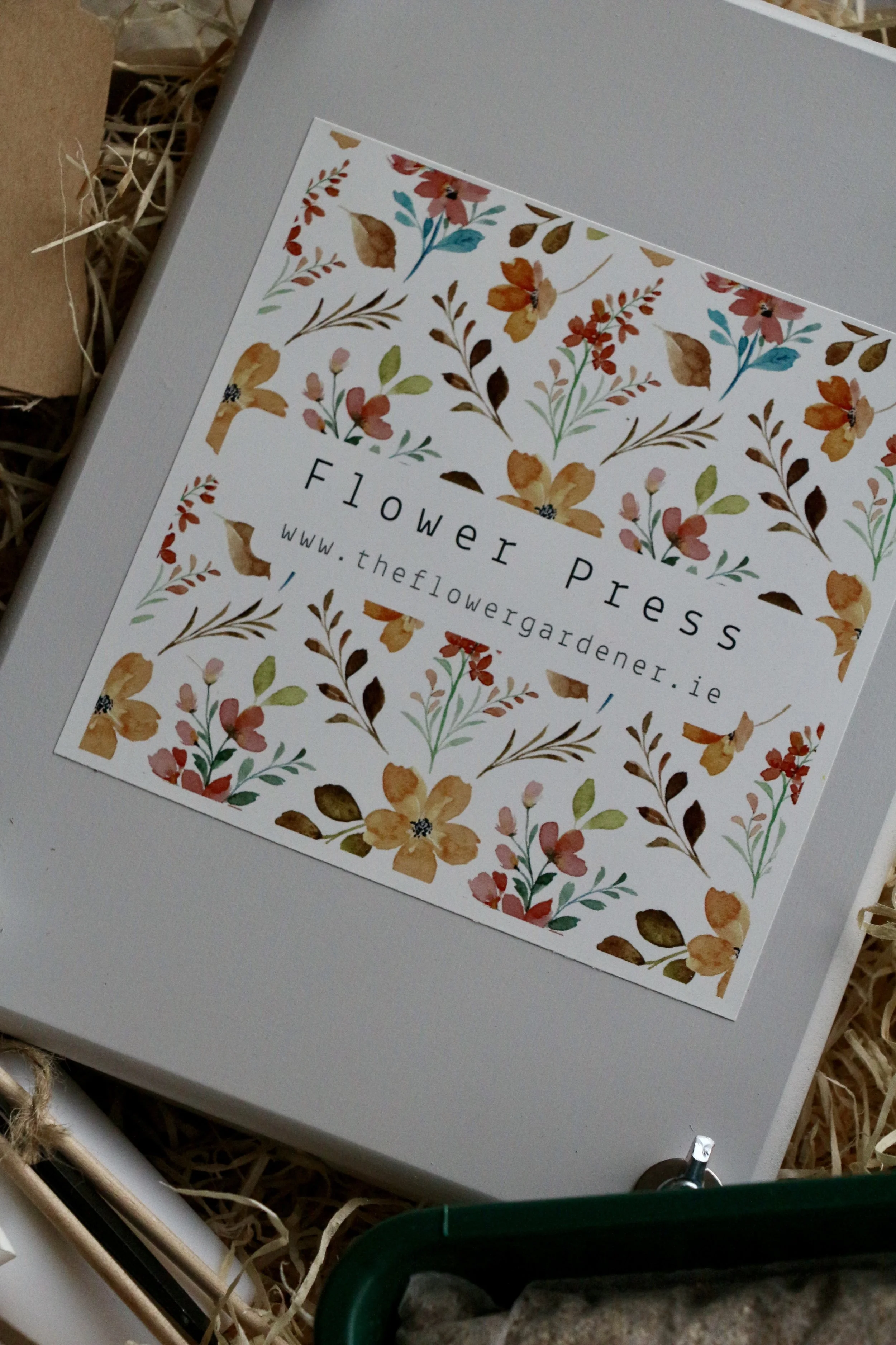 flower press and grow your own hamper