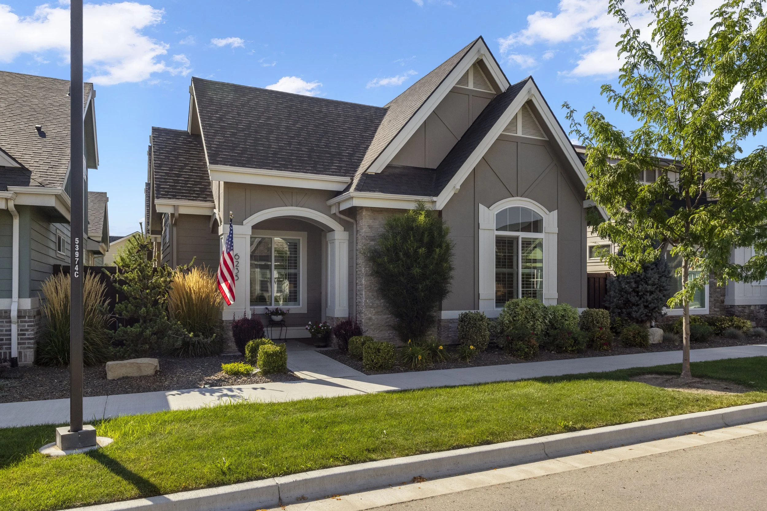 6235 N Bernacchi lane