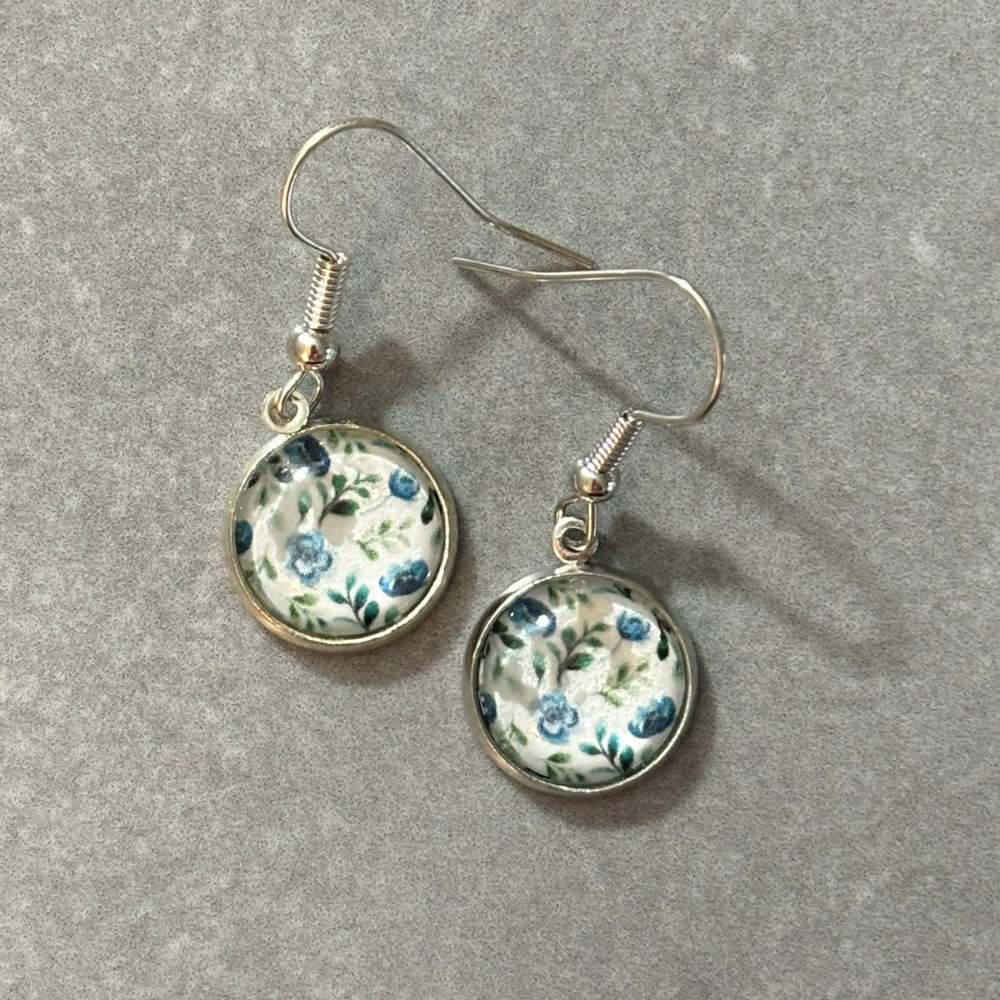 Silver Buttons Blue Florals.png