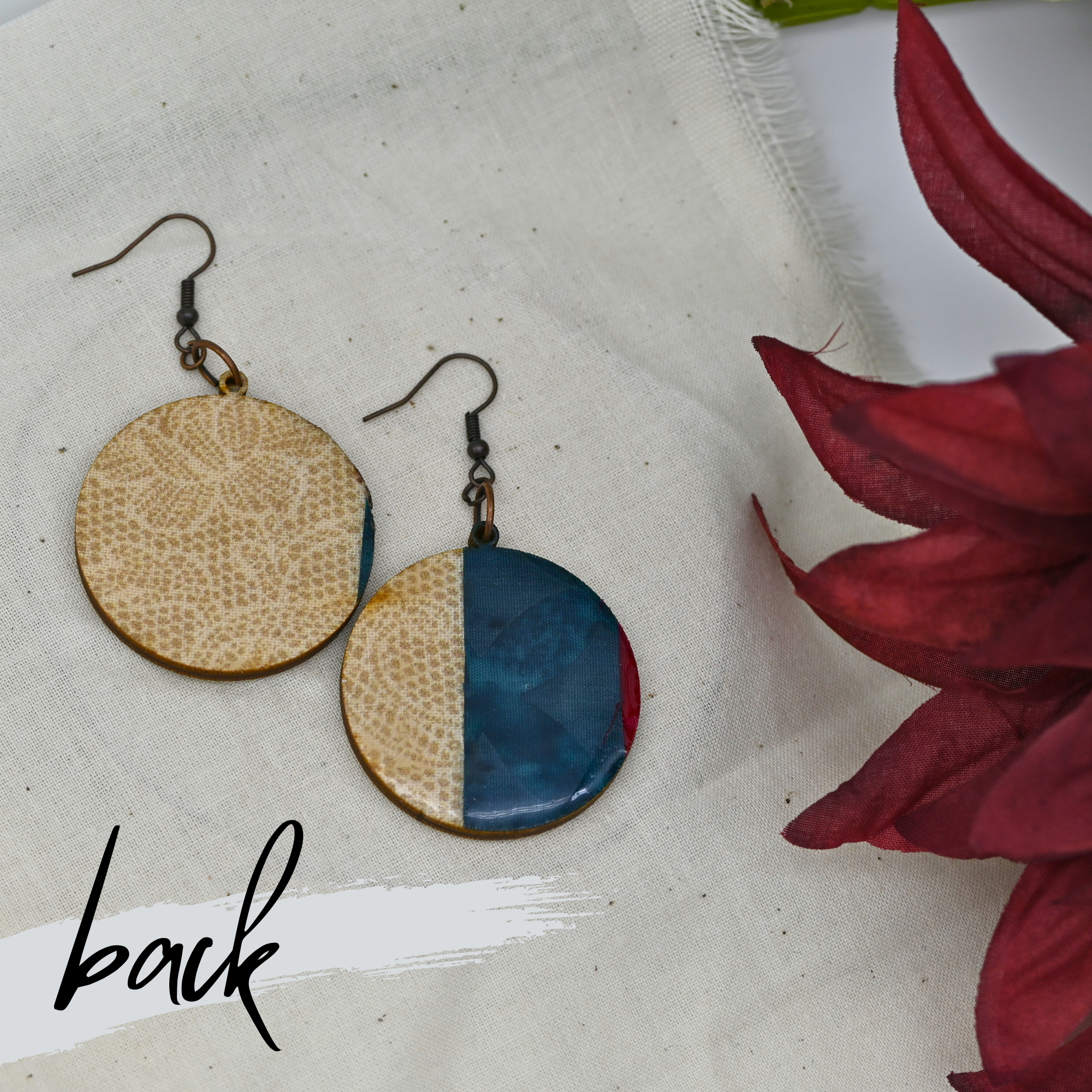 18 - Flowers, Gold, Fabric - Large Circles - Back.png