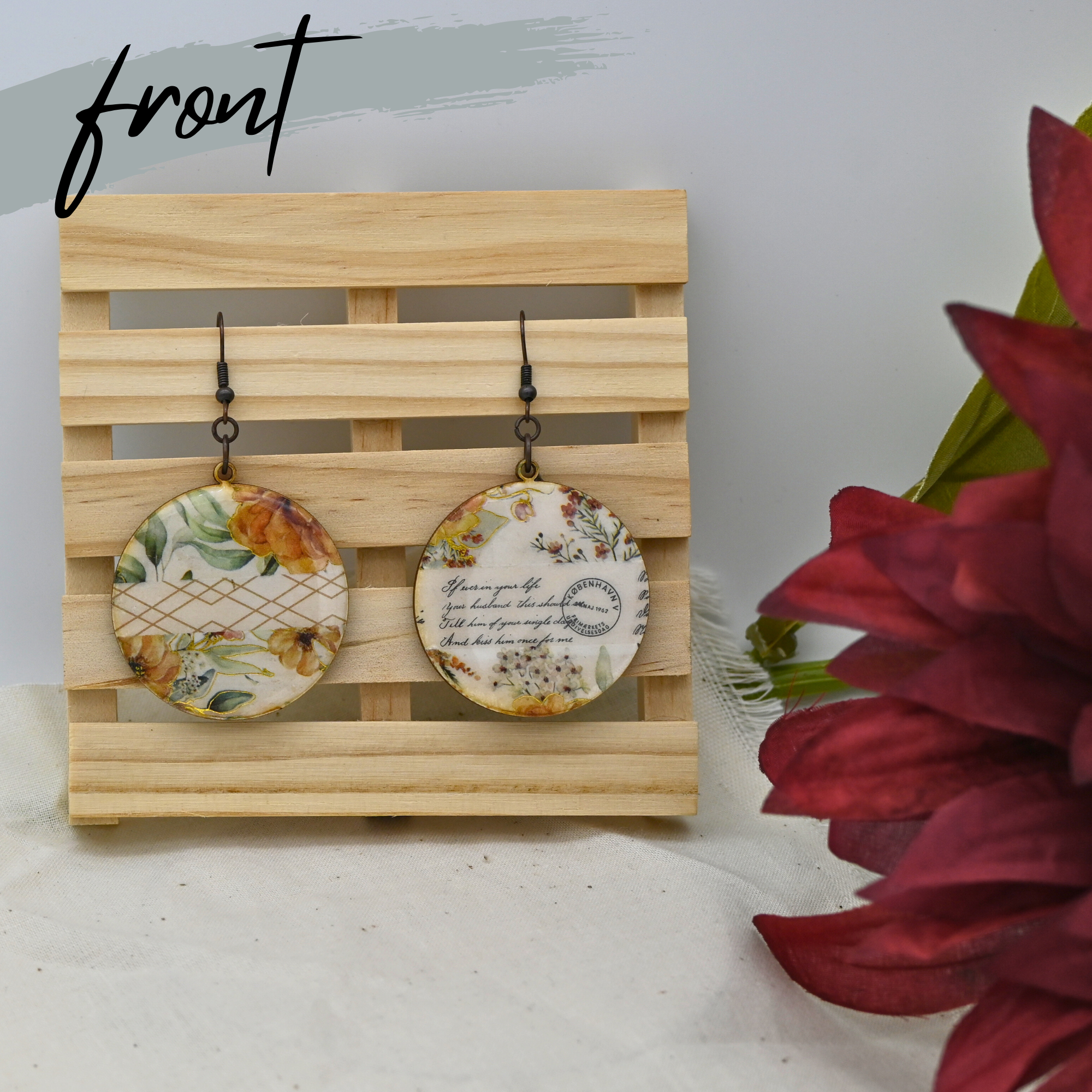 15 - Flowers, Gold, Fabric - Large Circles - Front.png