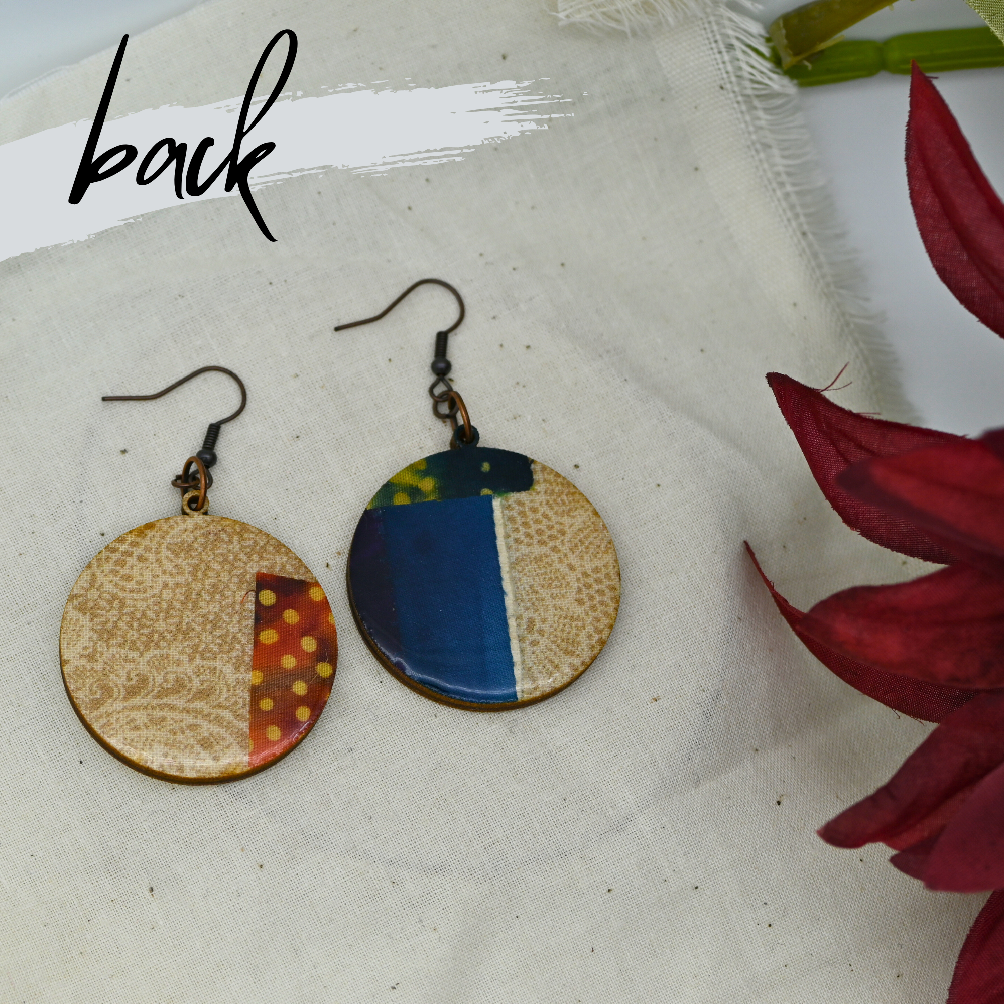 17 - Flowers, Gold, Fabric - Large Circles - Back.png