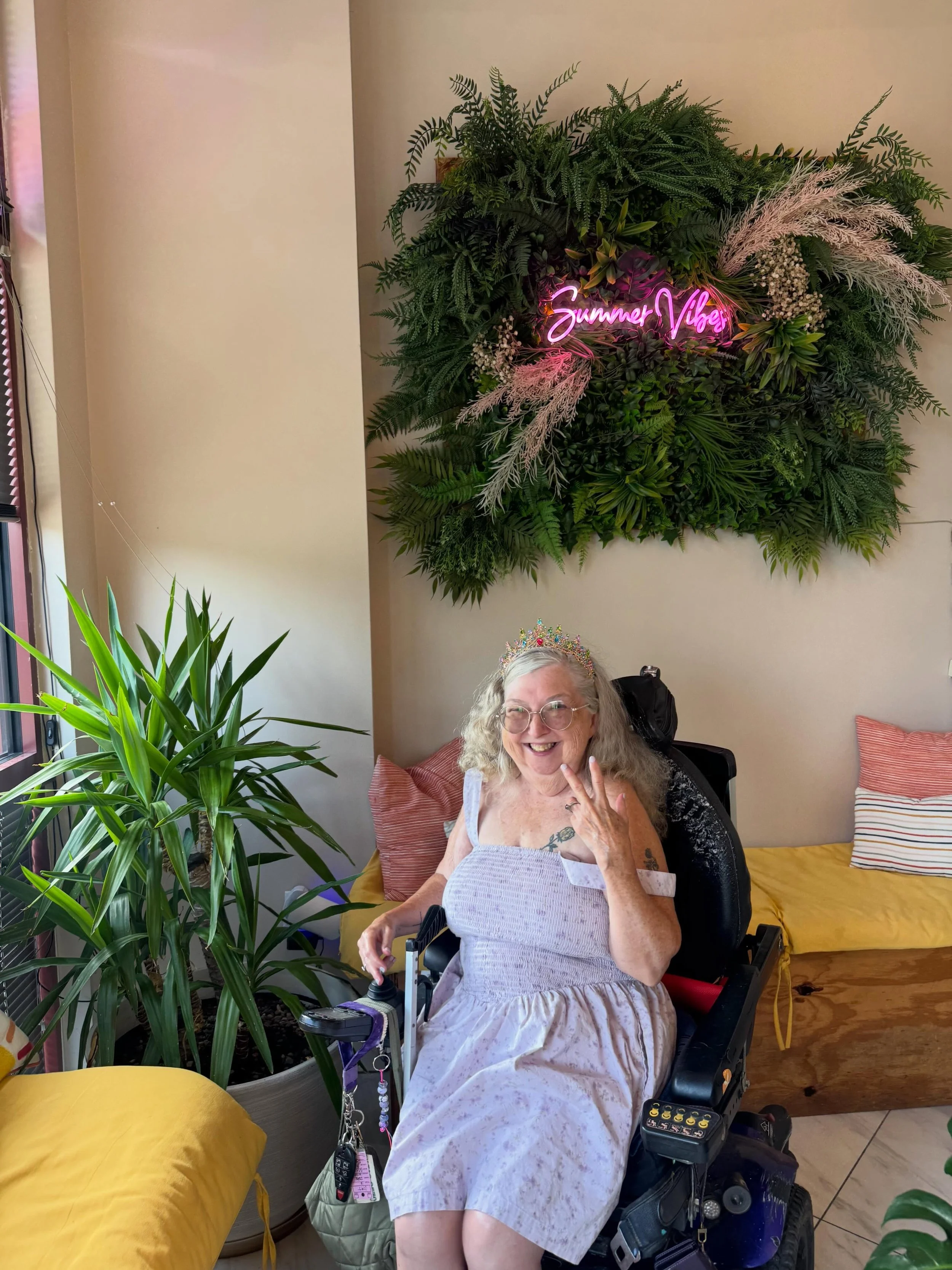 Happy Birthday to our Summer Cutie, Sandi! ☀️🎉💛

Thank you for being part of the Summer Nail Bar family. We hope your year ahead is as beautiful as you are! 🫶✨

Happy Birthday, Sandi! 🥳🎂
.
.
.
.
.
.

.
.

.#birthdaygirl#summerparty #birthday #su