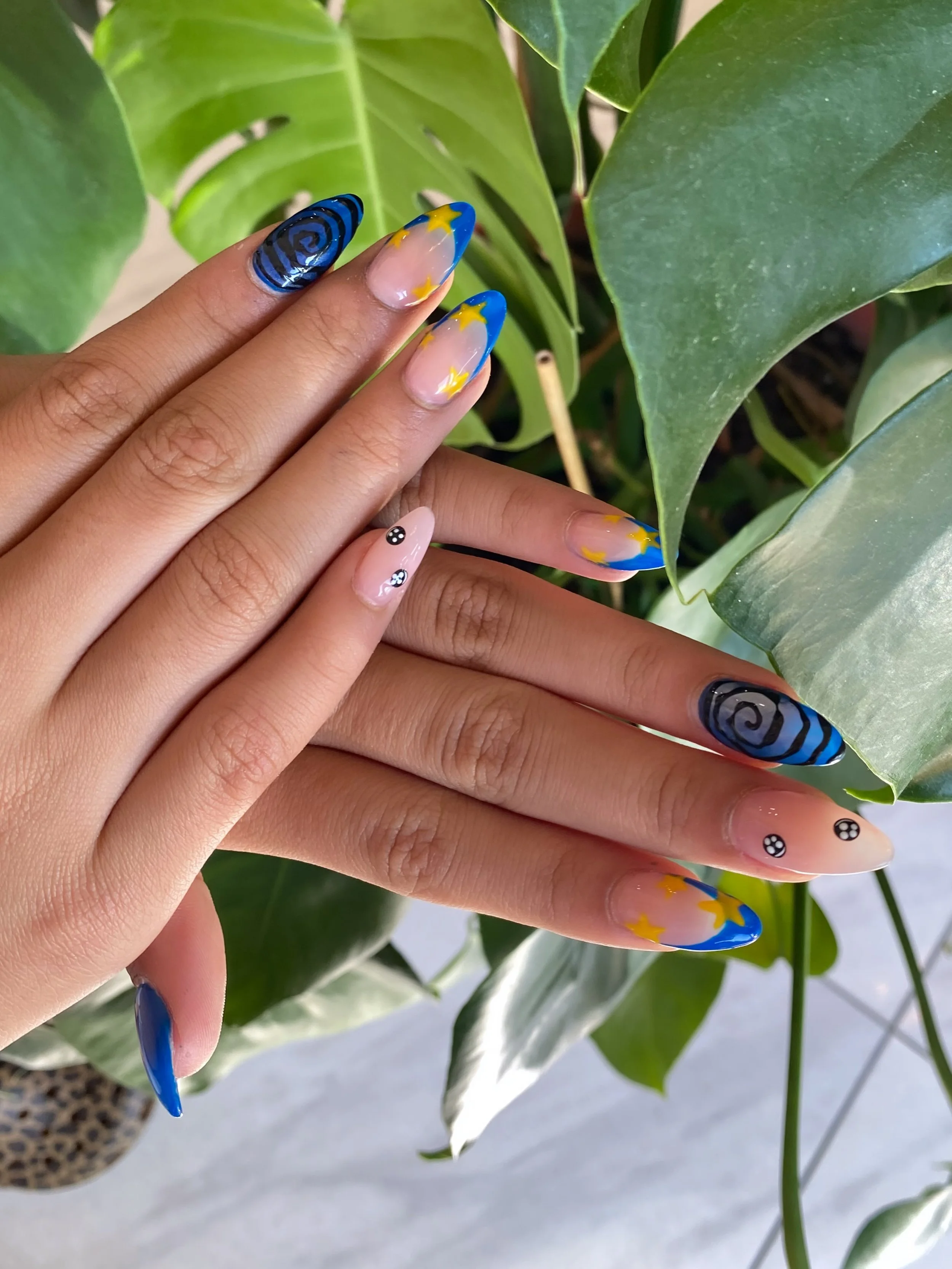 CORALINE THEMED SET😍😍
.
.
.
.
.
.
.
.
.
.
If viewing follow @summernailbar for more nail related content!
#memphisnails #coralinenails #spookyseason #spooky #summernailbar