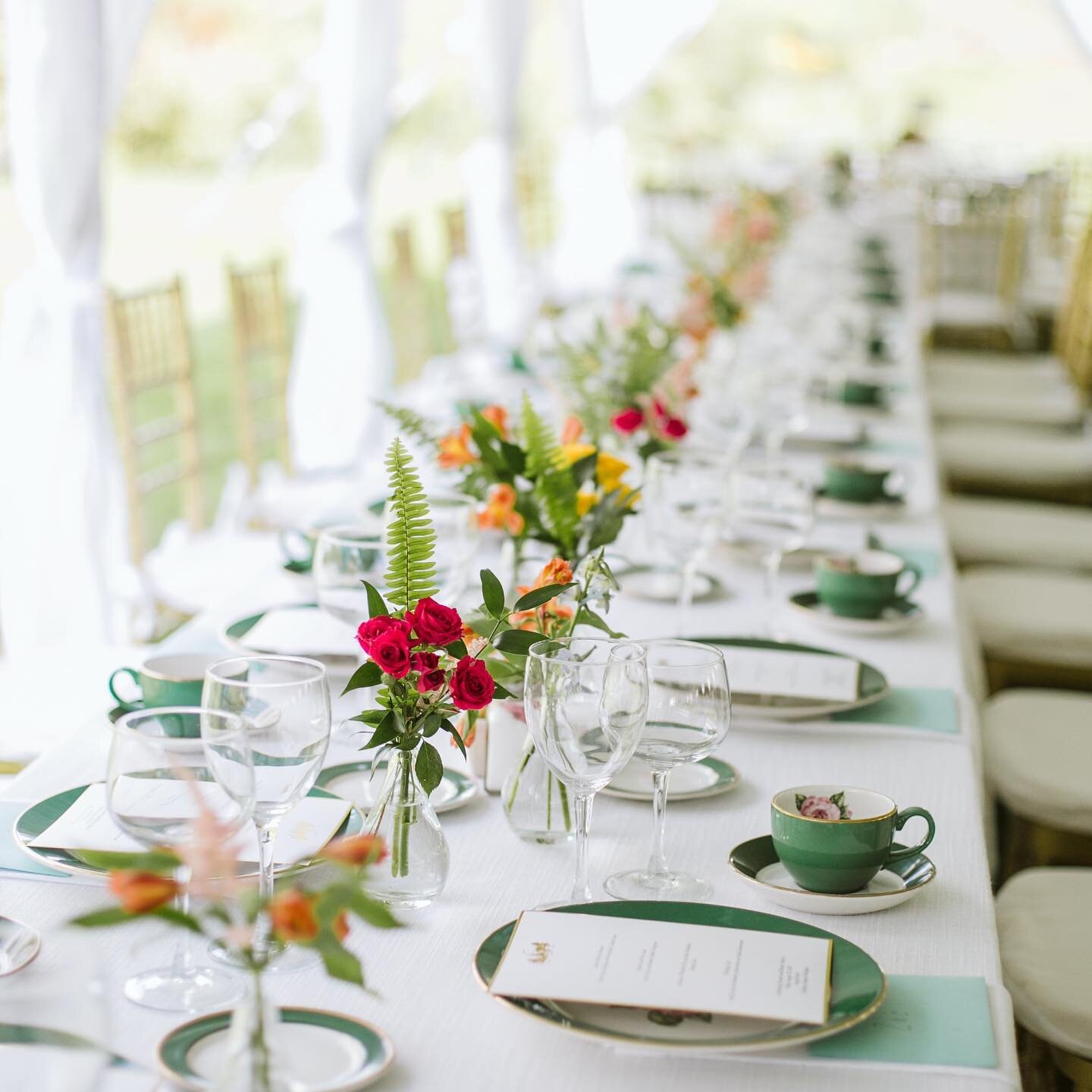 Vibrant palettes of summer!

This weekend our design meeting had us reminiscing about the day we celebrated H&amp;B. Those delicate bud vase details, trailing down the center of the table in the most beautiful, vibrant shades of summer blooms. 

Phot