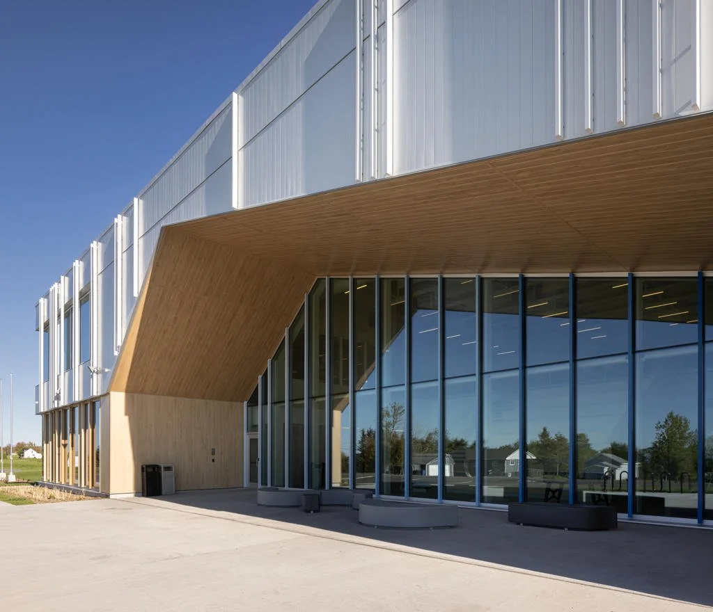 Ecole-New-Carlisle-EXT-StephaneGroleau-050_B-1024x880.jpg