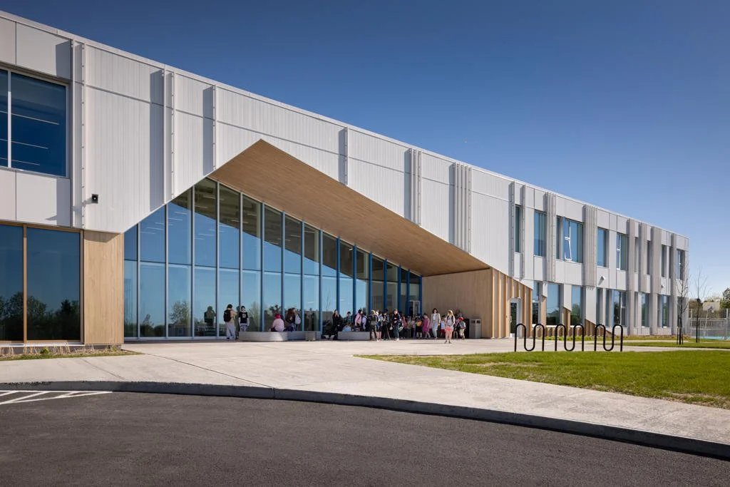 Ecole-New-Carlisle-EXT-StephaneGroleau-083_C-1024x683.jpg