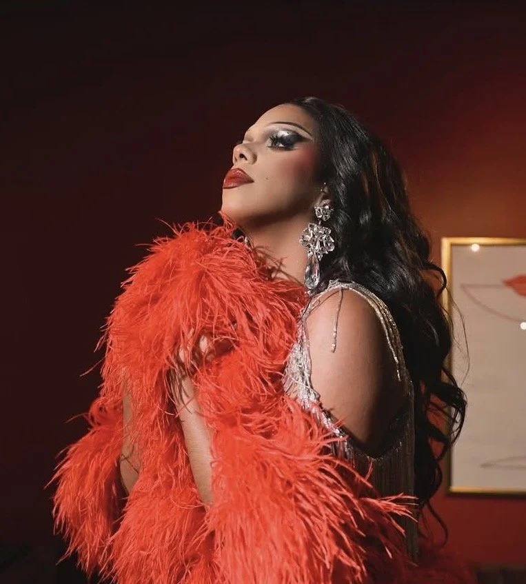 Dramatic Drag Diva