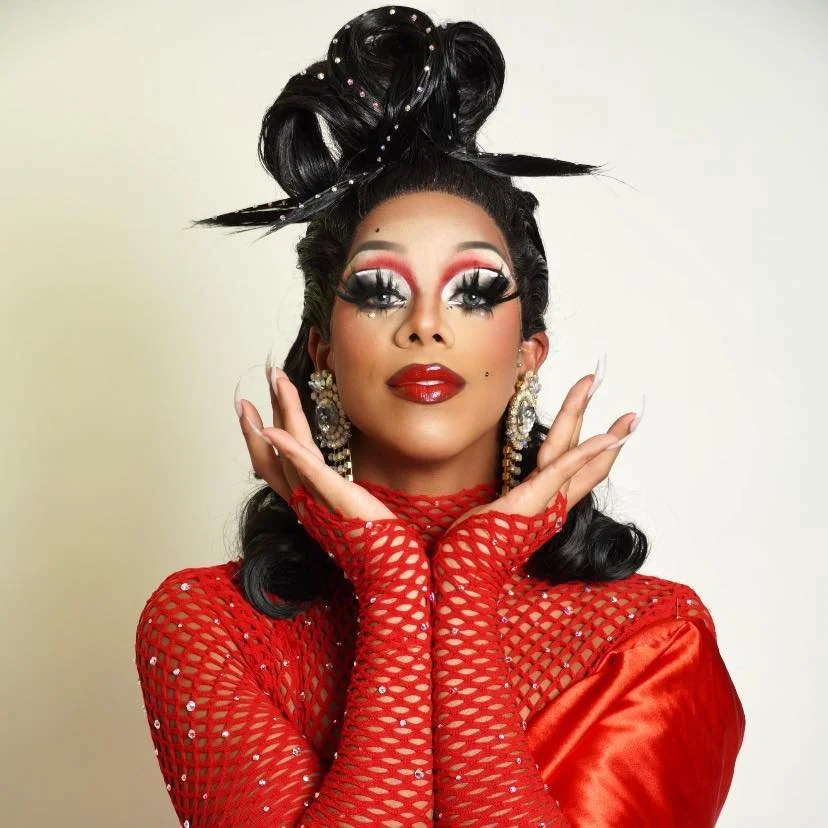 Dramatic Drag Diva